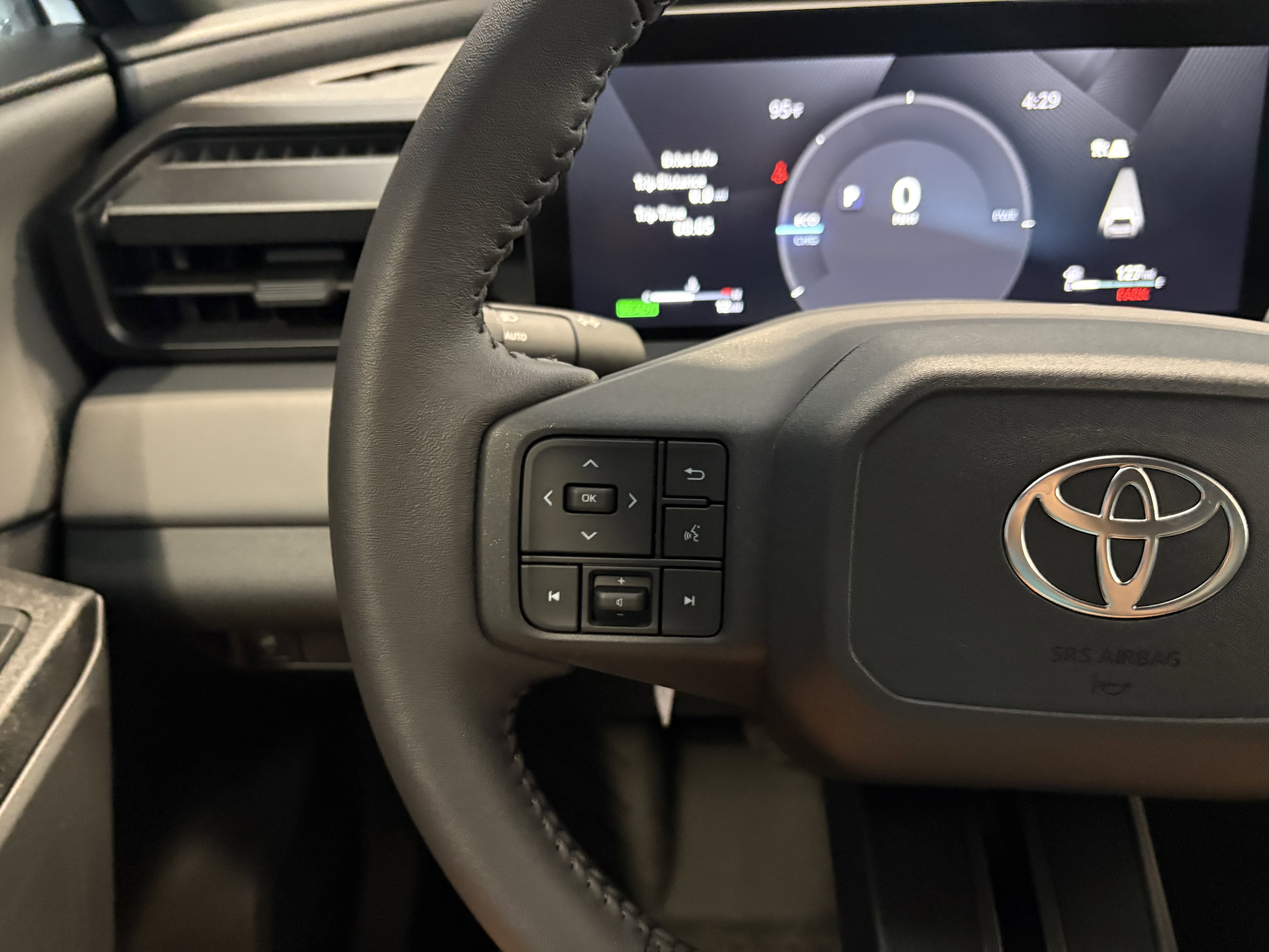 2026 Toyota RAV4 SE FWD