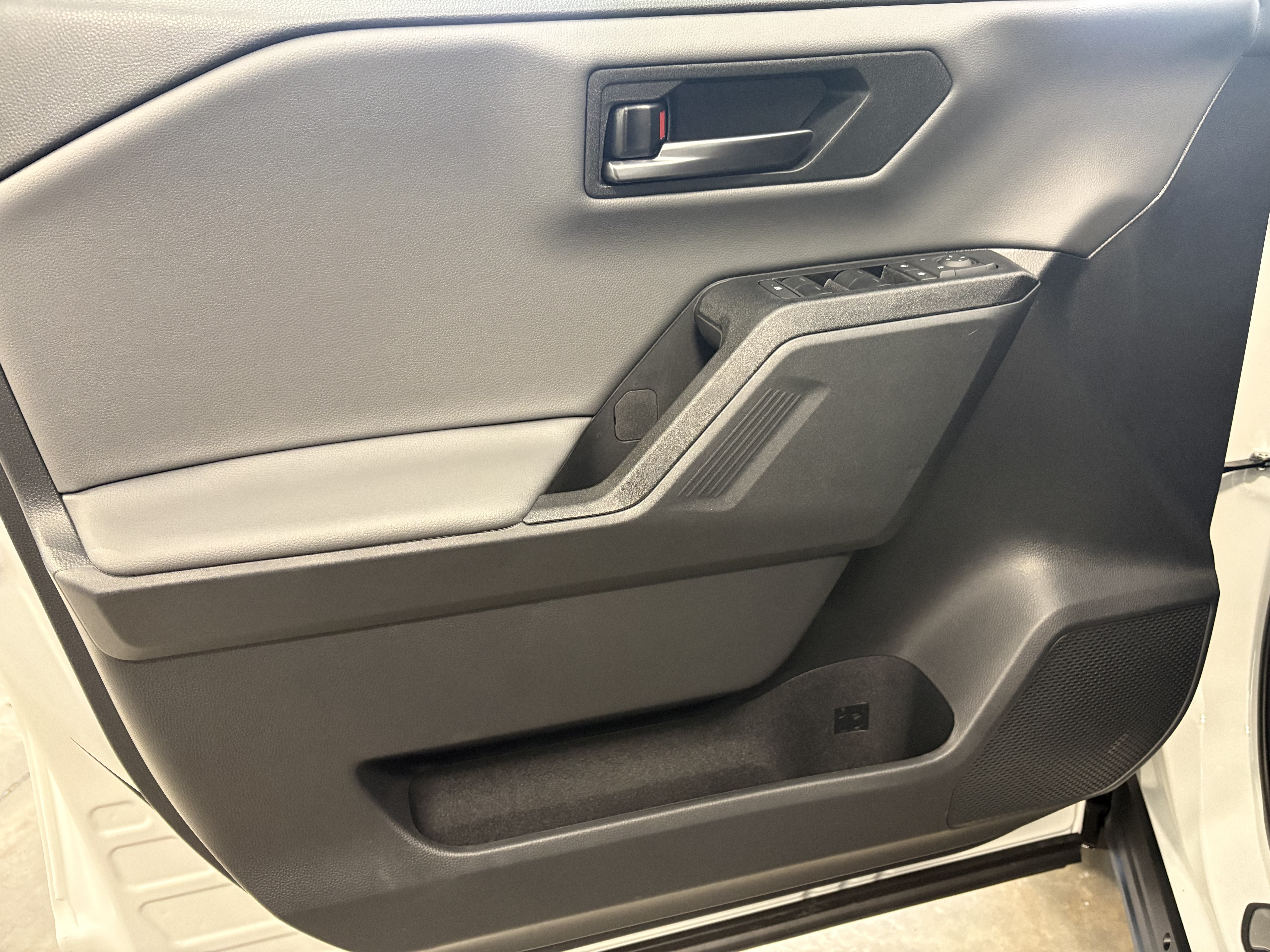 2026 Toyota RAV4 SE FWD