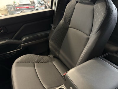 2026 Toyota Tacoma SR5 4WD