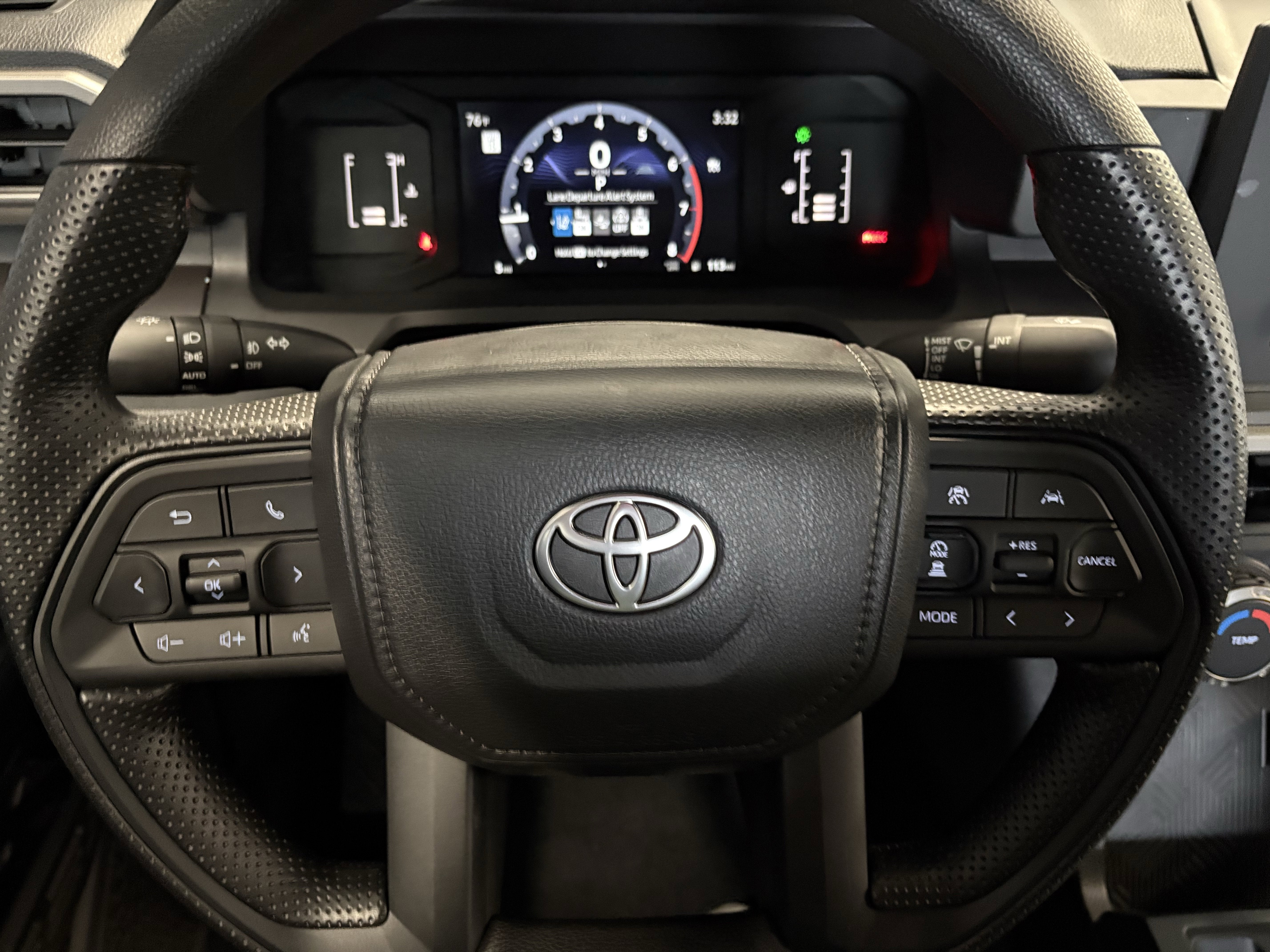 2026 Toyota Tacoma SR5 4WD