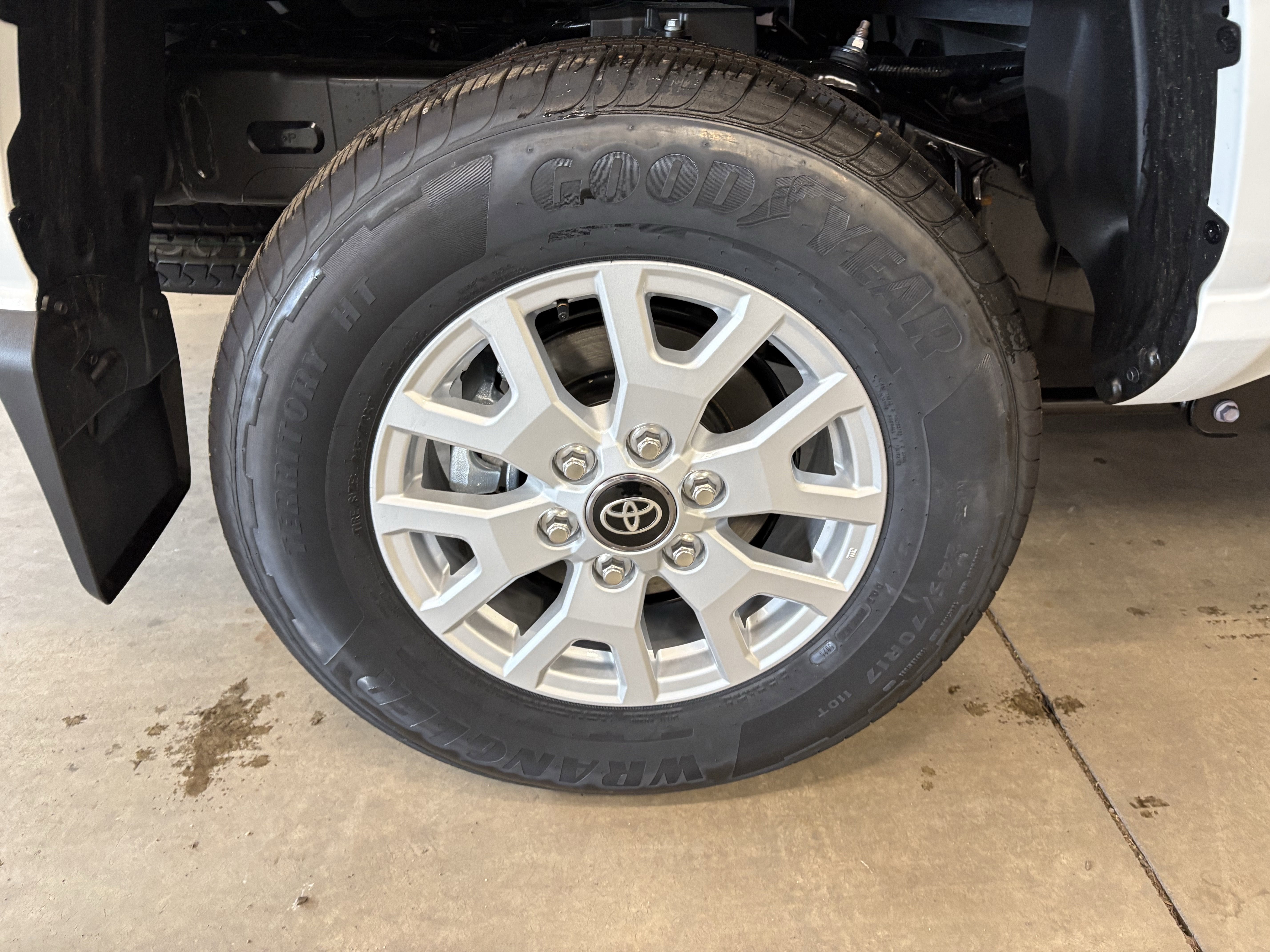 2026 Toyota Tacoma SR5 4WD