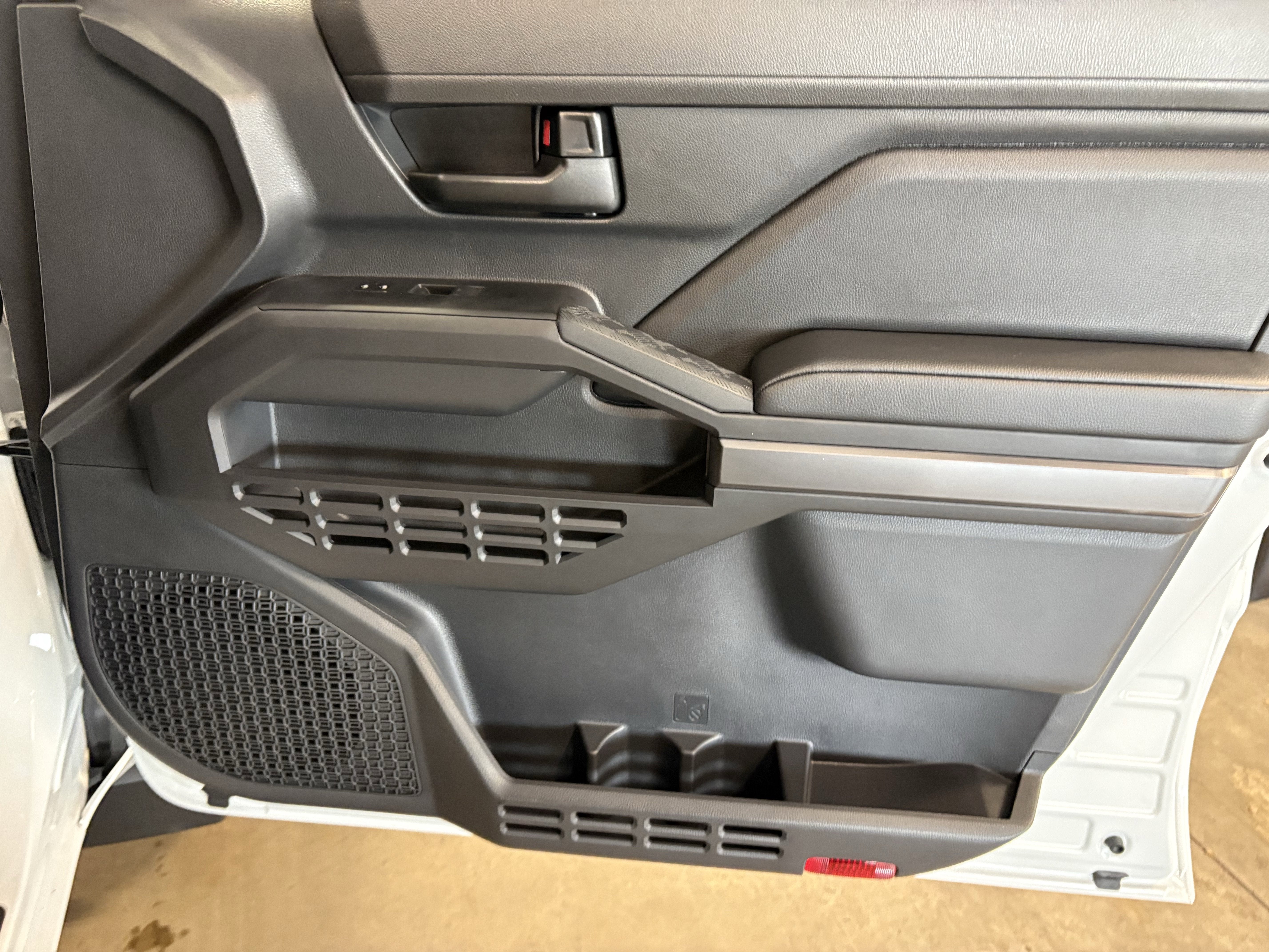 2026 Toyota Tacoma SR5 4WD