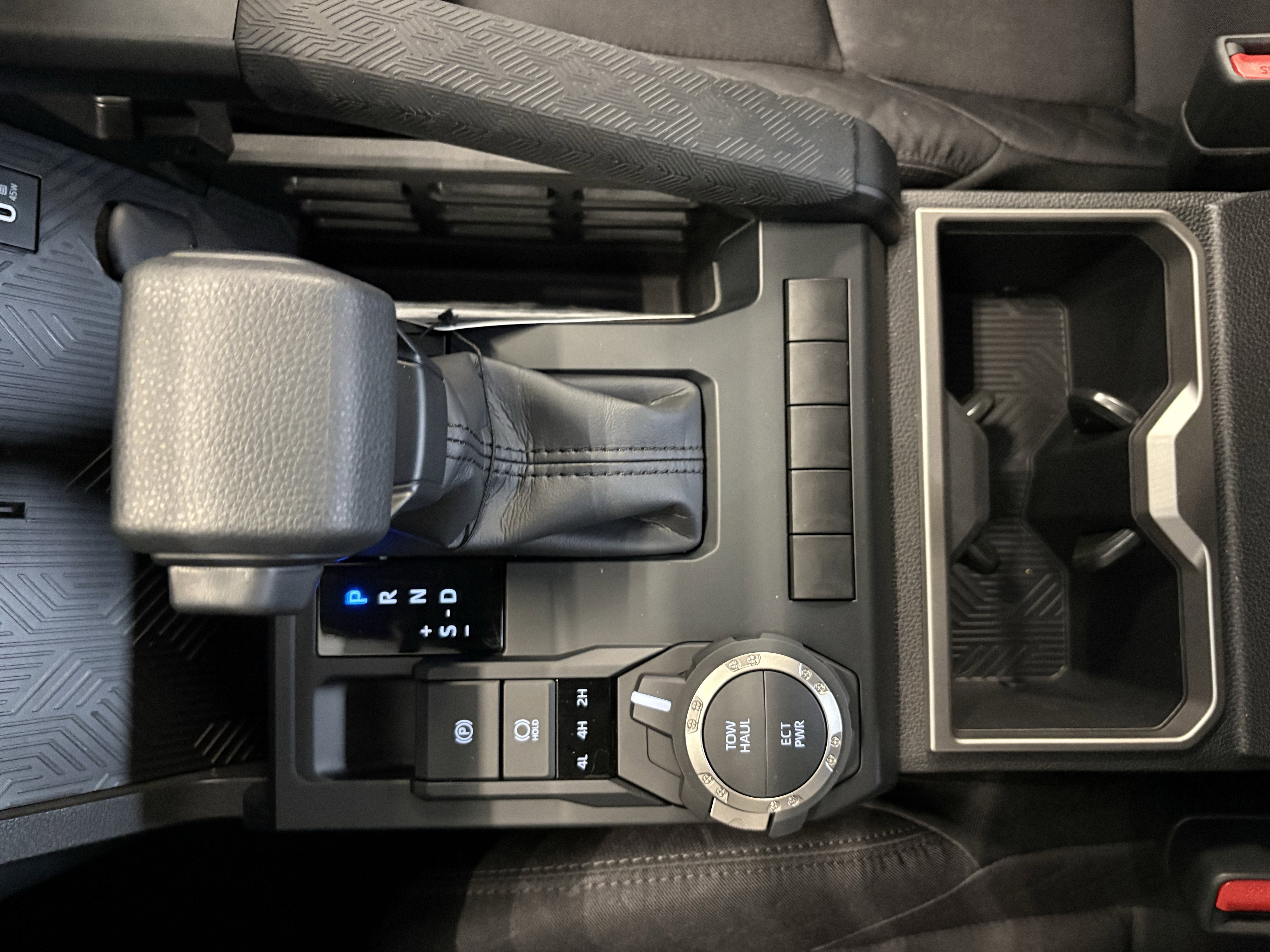 2026 Toyota Tacoma SR5 4WD