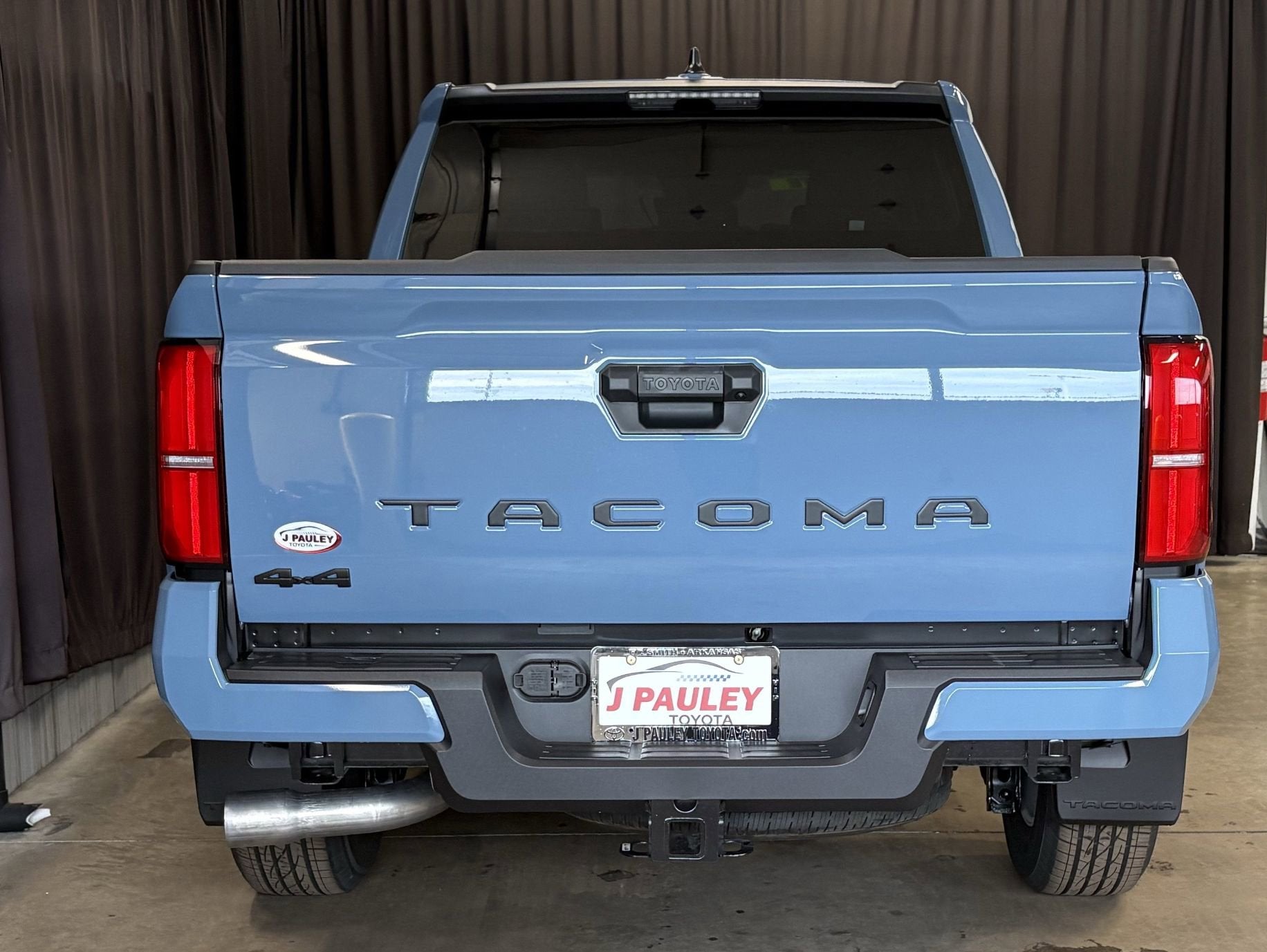 2026 Toyota Tacoma SR5 4WD