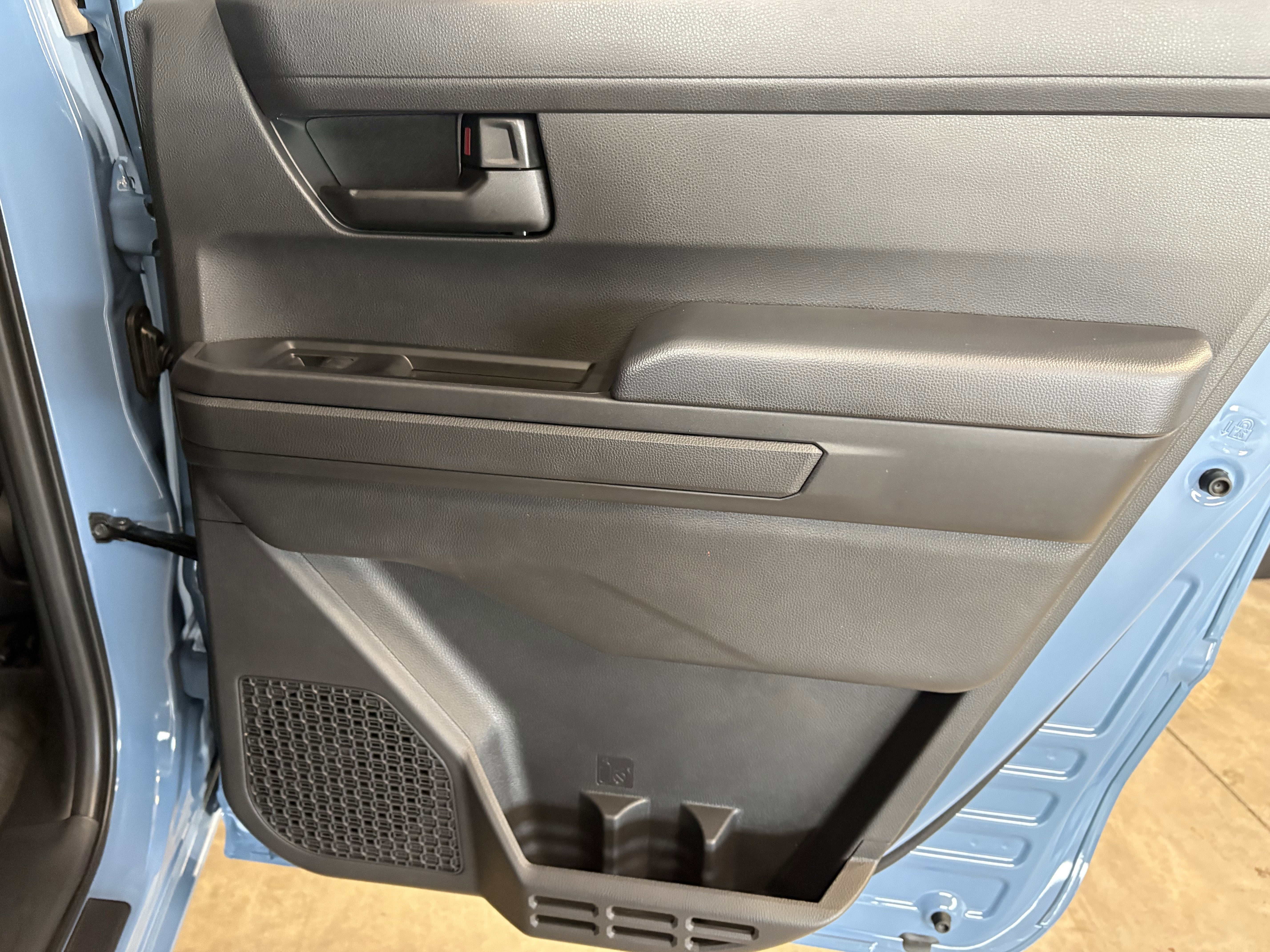 2026 Toyota Tacoma SR5 4WD