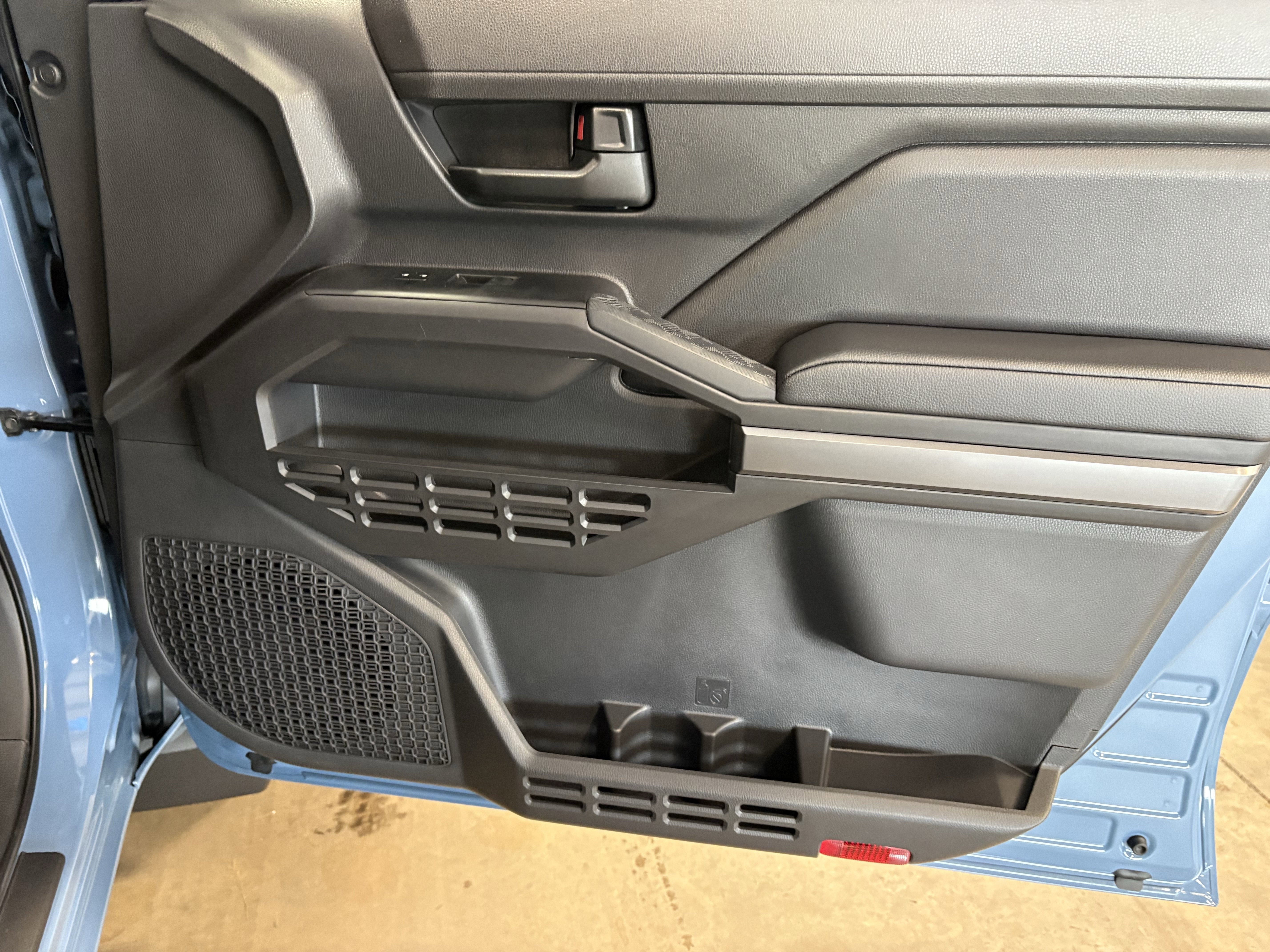 2026 Toyota Tacoma SR5 4WD