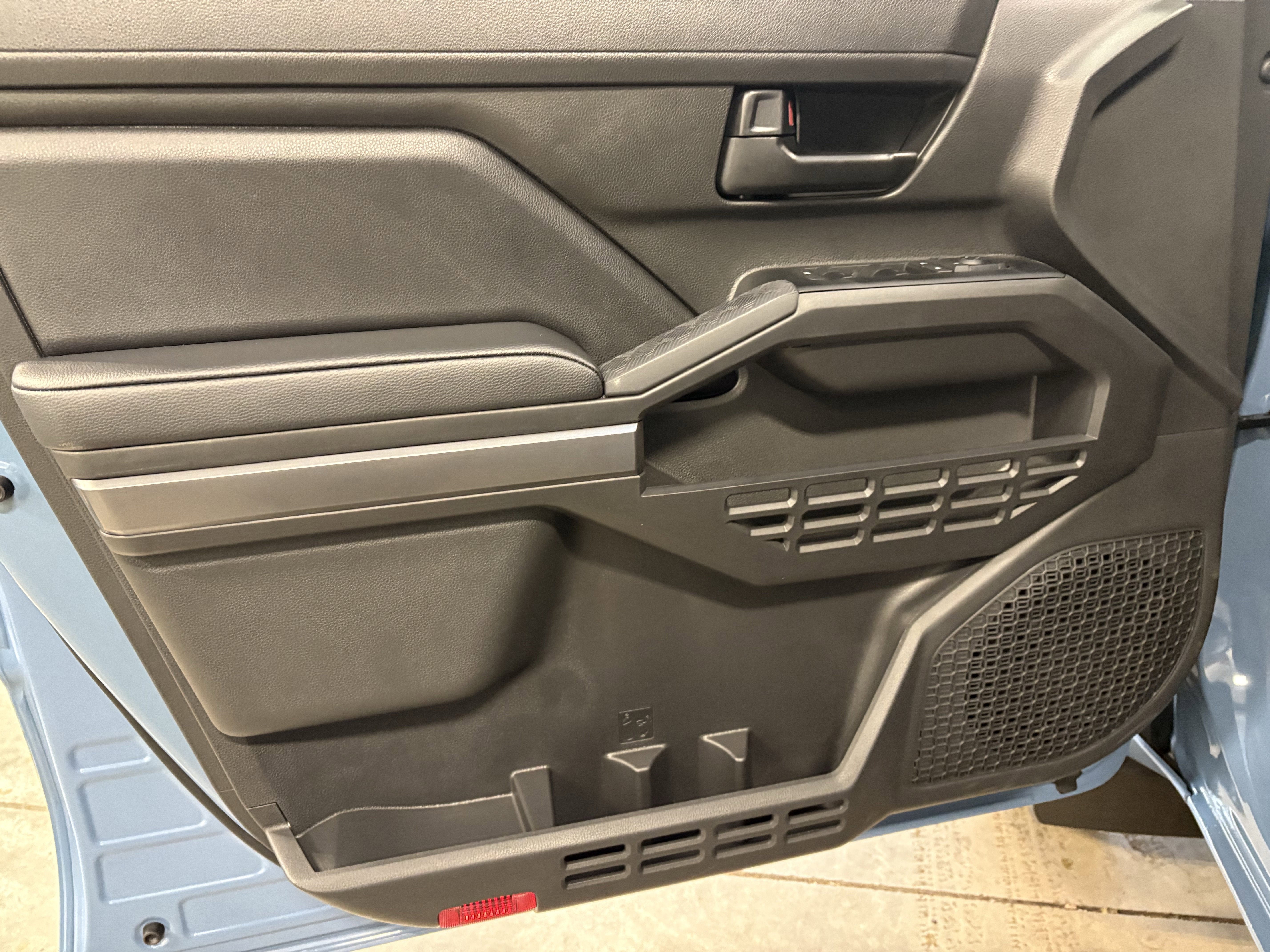 2026 Toyota Tacoma SR5 4WD