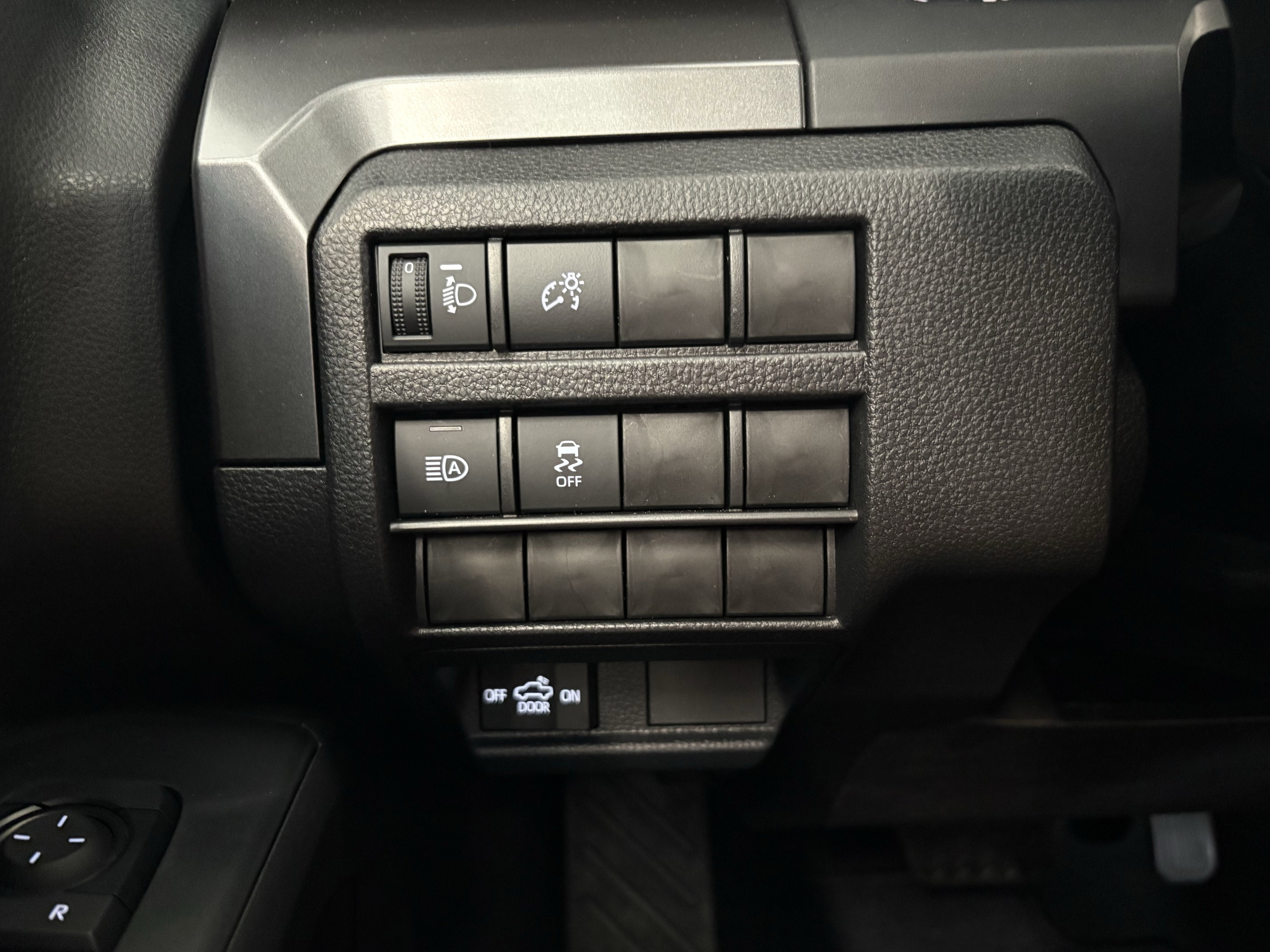 2026 Toyota Tacoma SR5 4WD