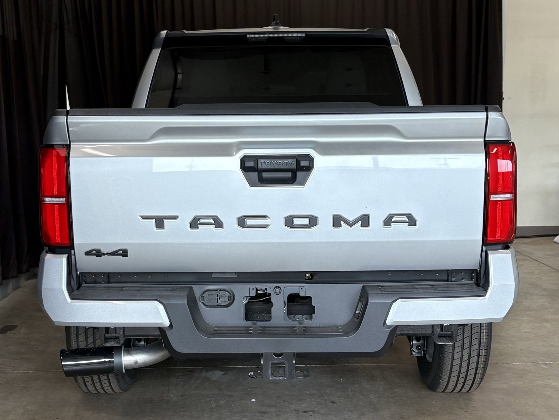 2026 Toyota Tacoma SR5 4WD