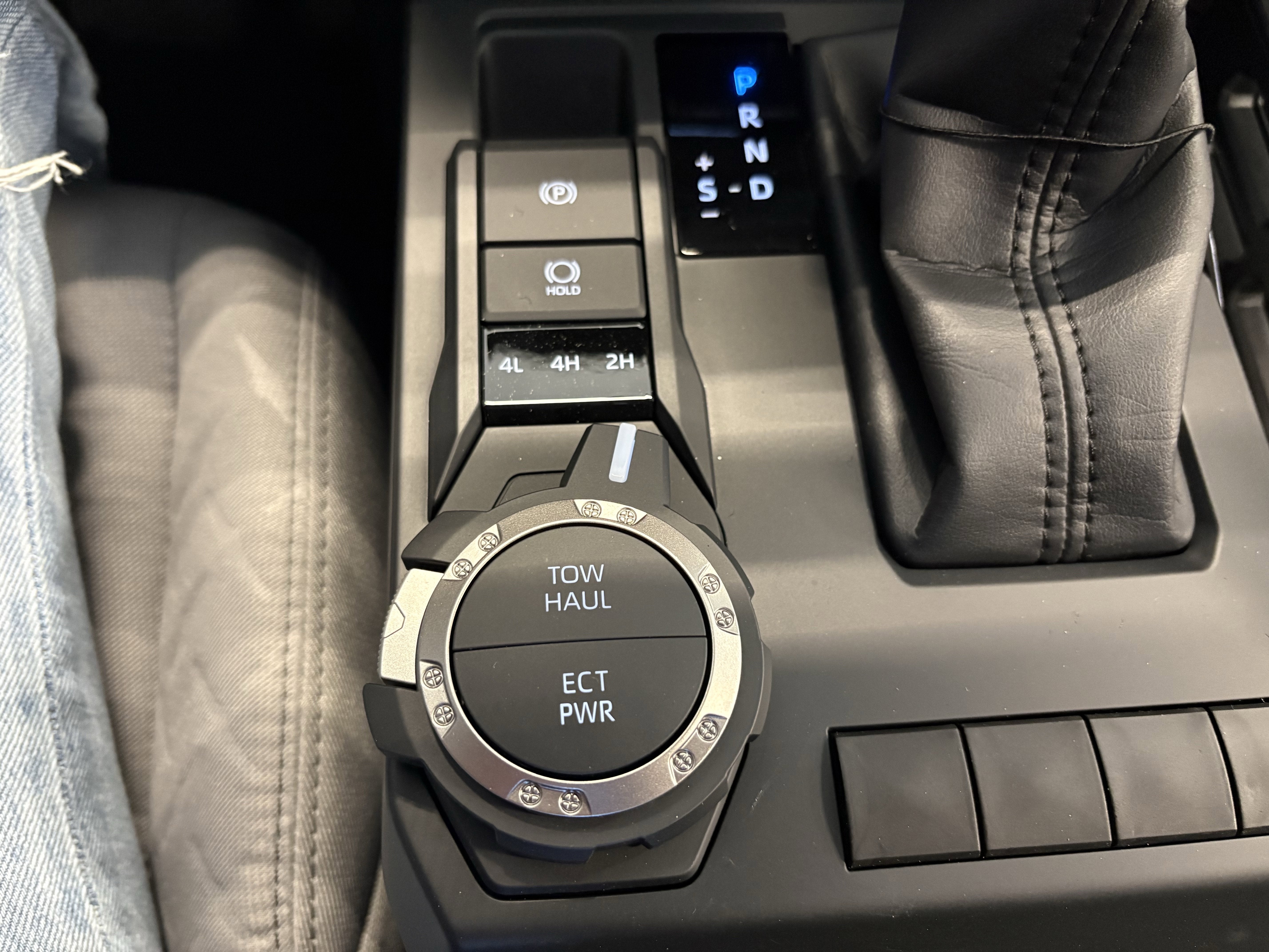 2026 Toyota Tacoma SR5 4WD