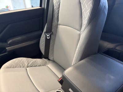 2026 Toyota Tacoma SR5 4WD