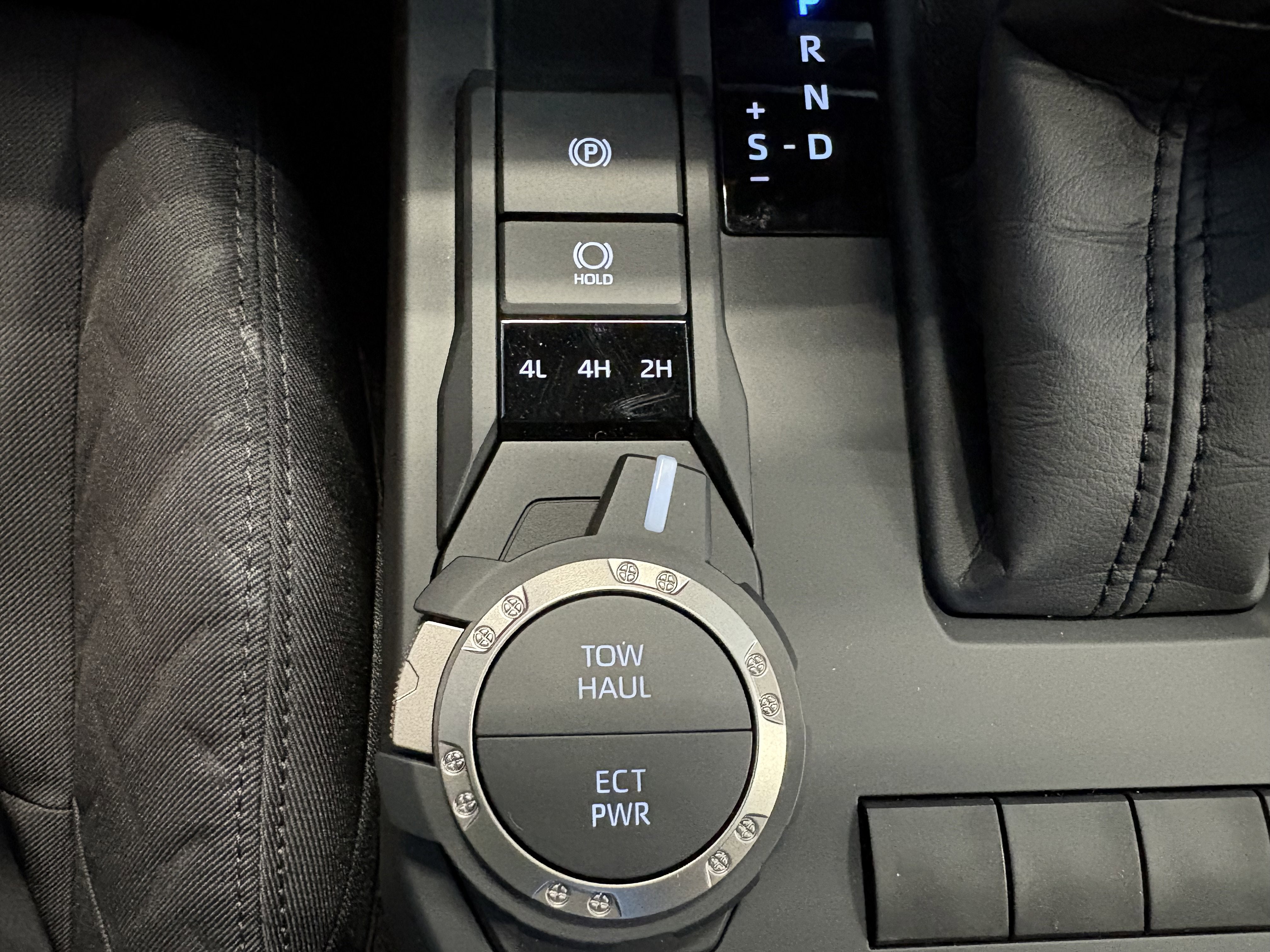 2026 Toyota Tacoma SR5 4WD