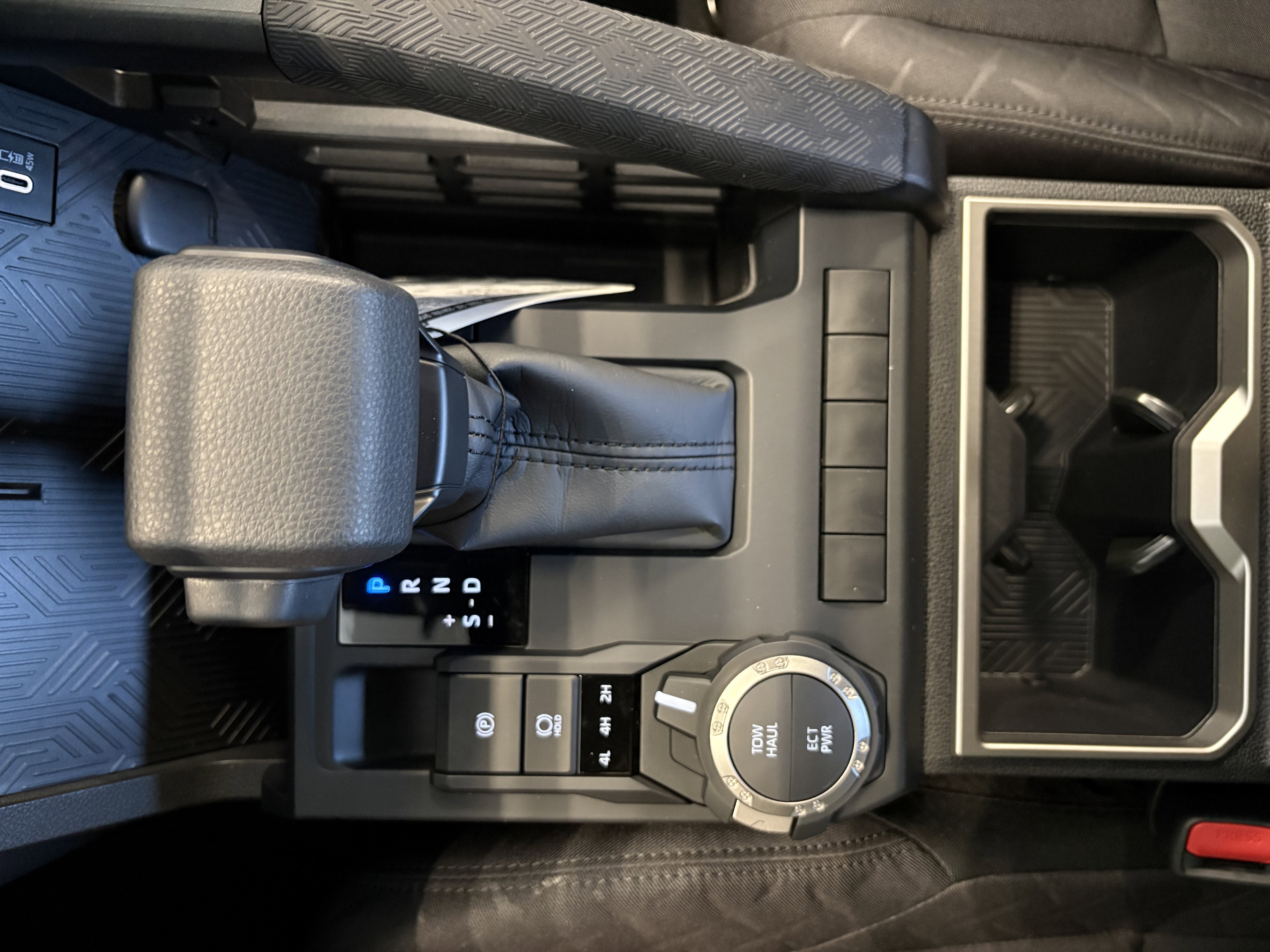 2026 Toyota Tacoma SR5 4WD