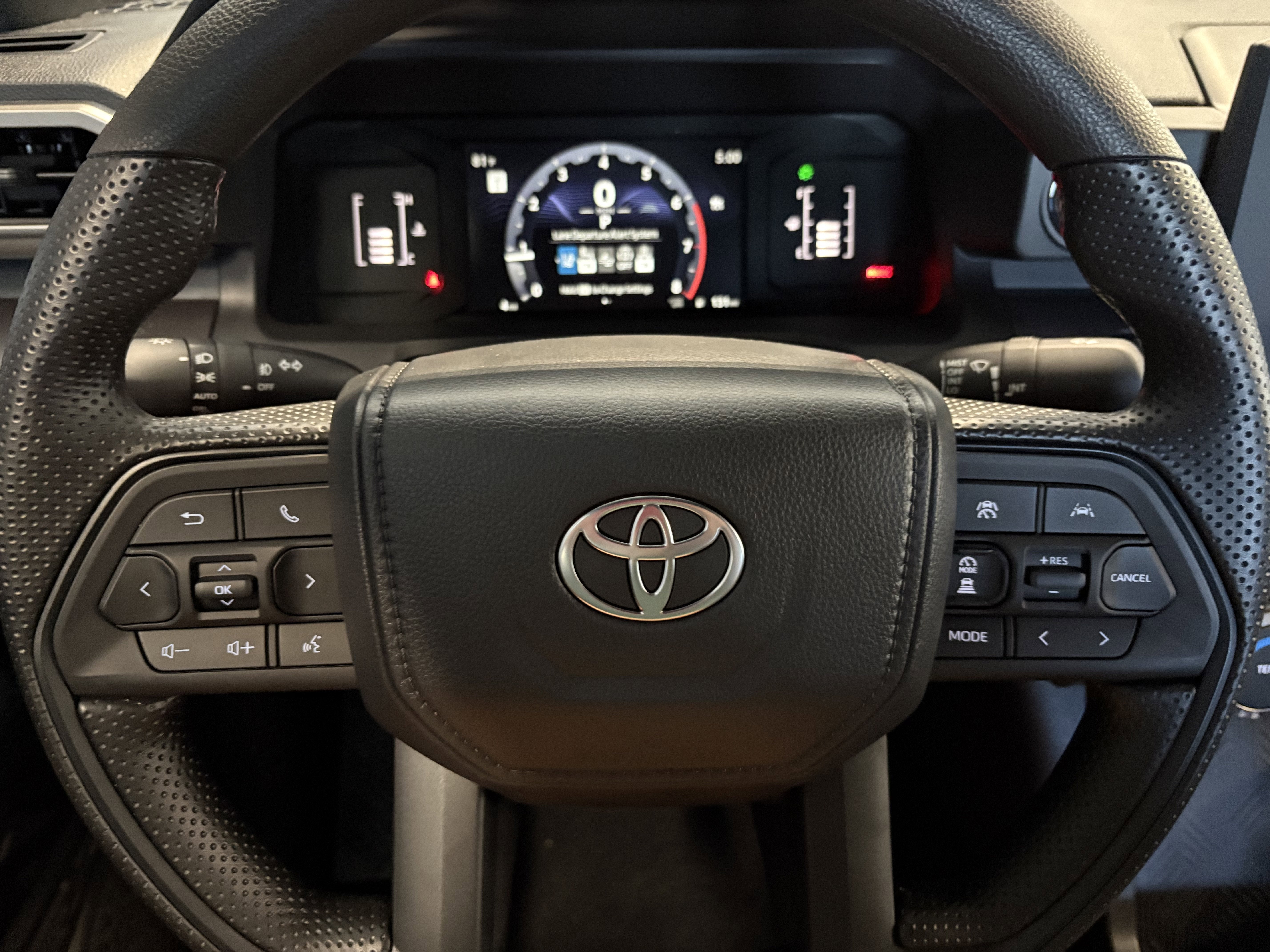 2026 Toyota Tacoma SR5 4WD
