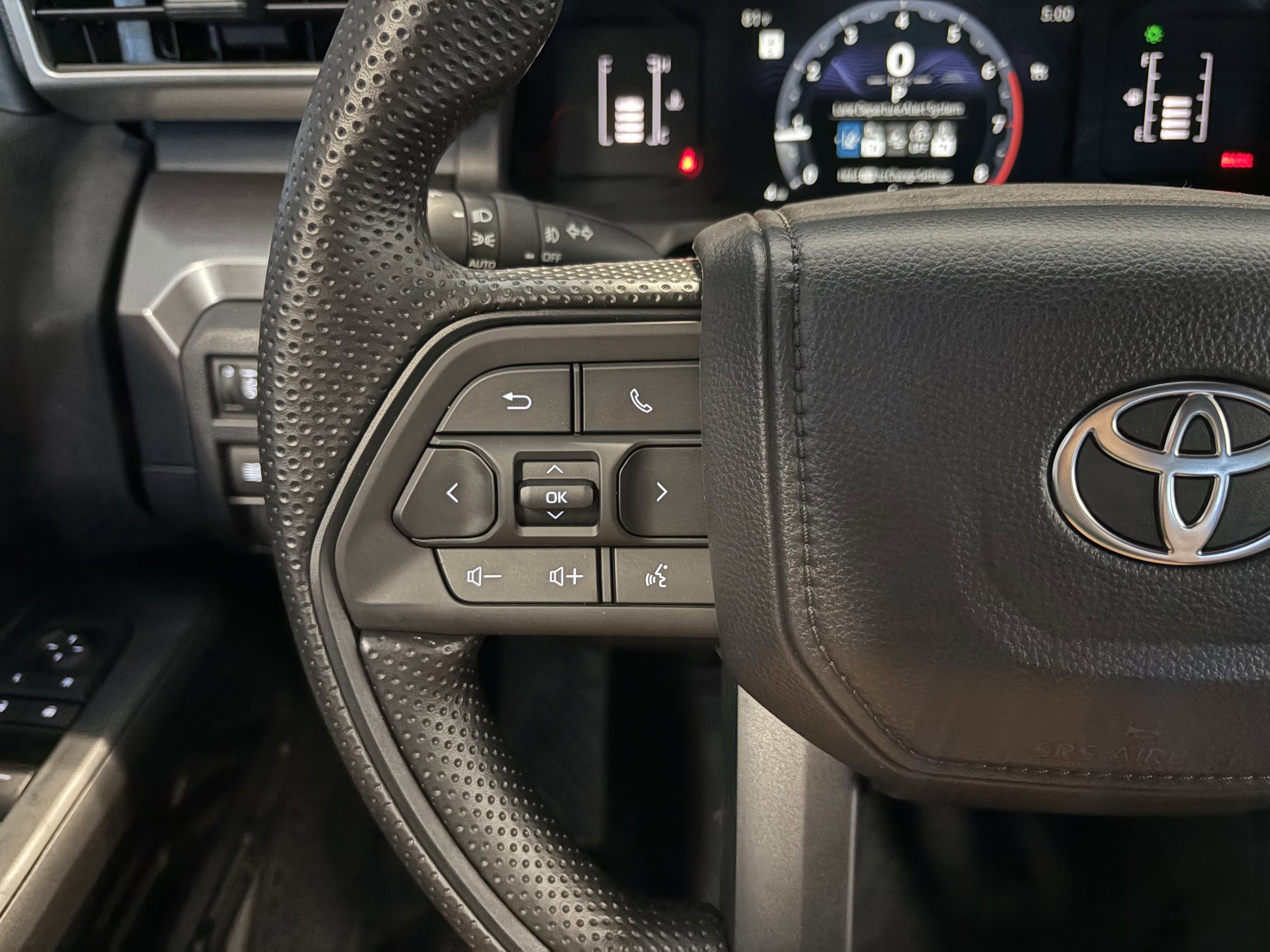 2026 Toyota Tacoma SR5 4WD
