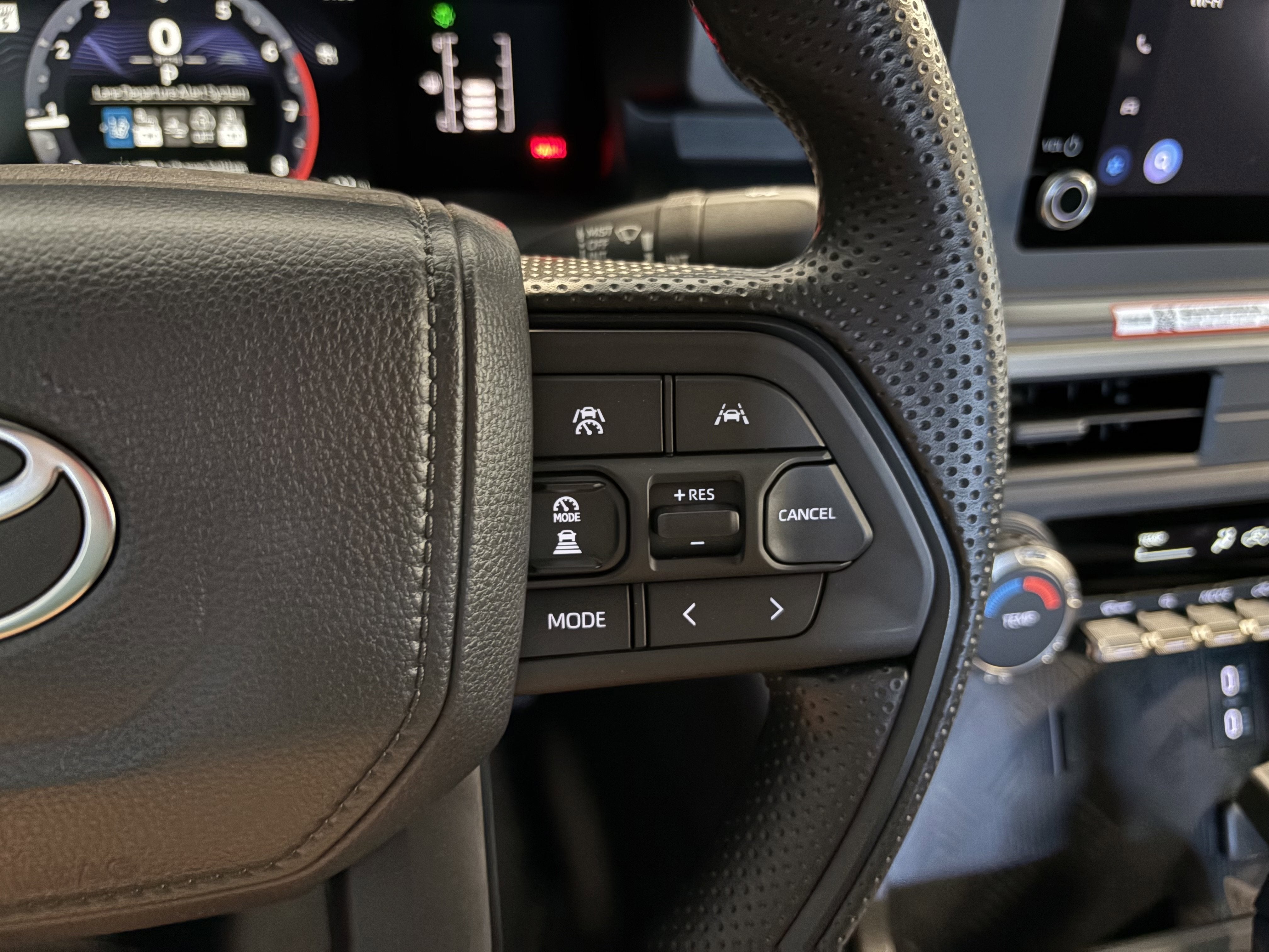 2026 Toyota Tacoma SR5 4WD