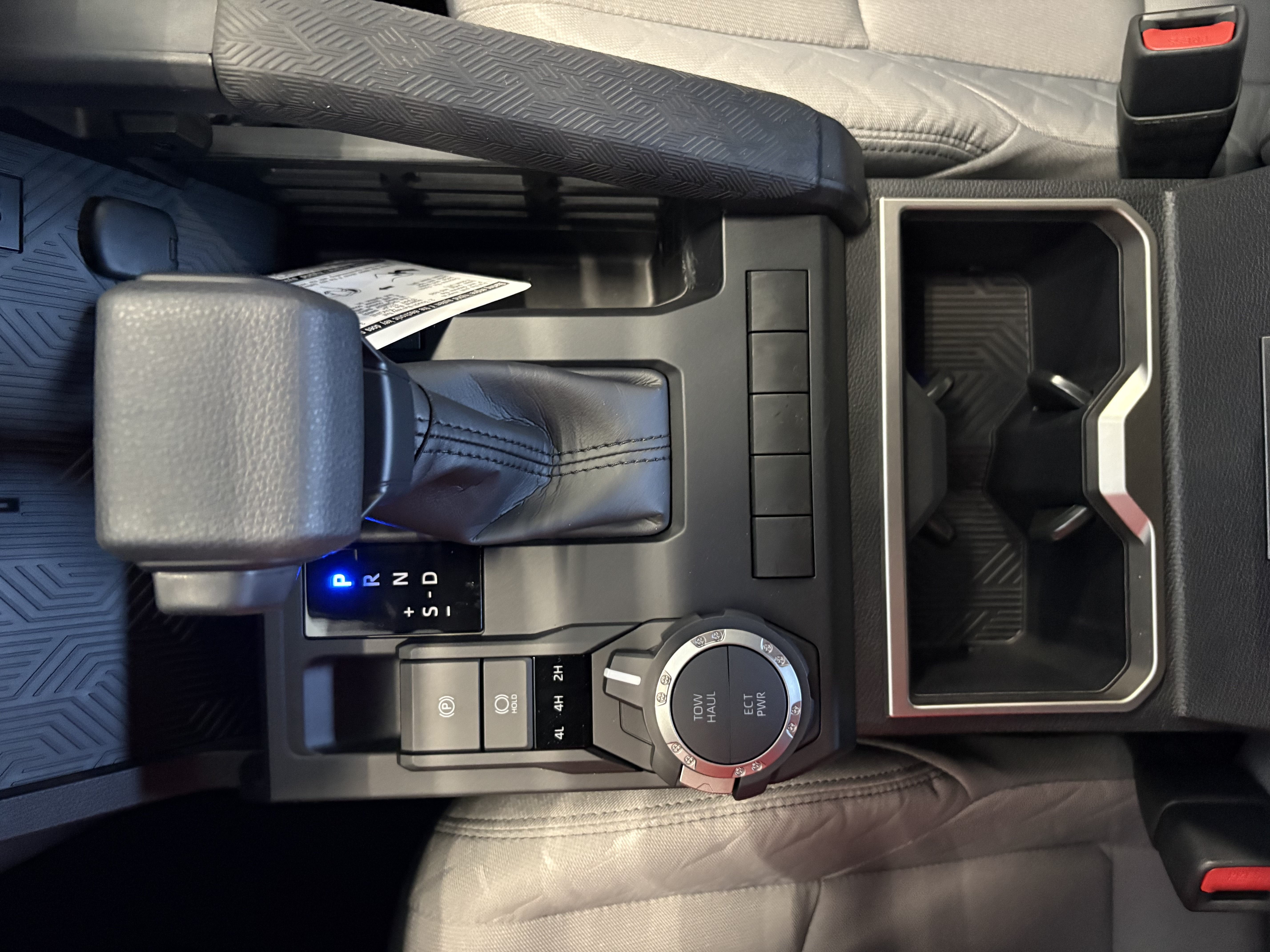 2026 Toyota Tacoma SR5 4WD