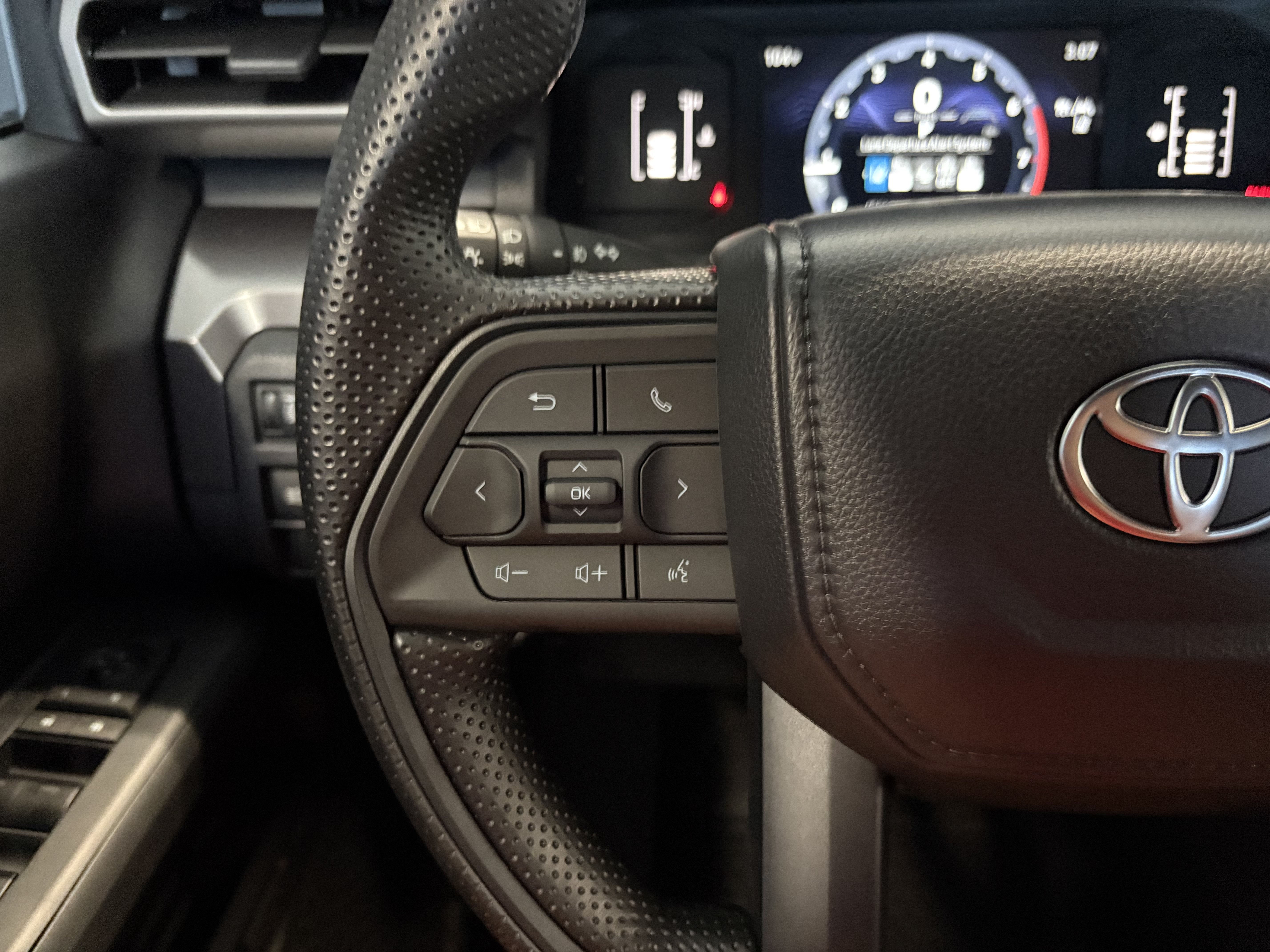 2026 Toyota Tacoma SR5 4WD