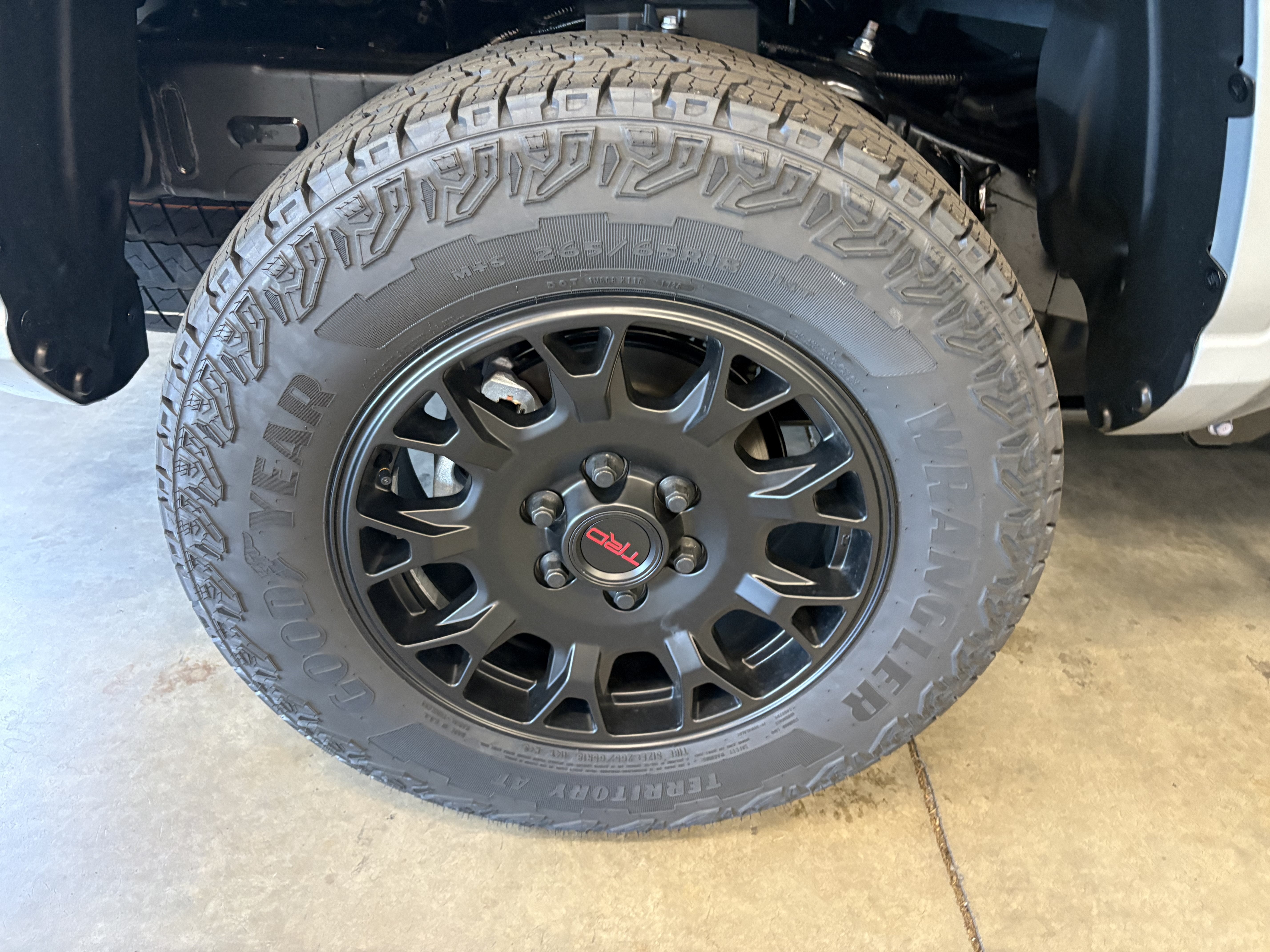 2026 Toyota Tacoma SR5 4WD