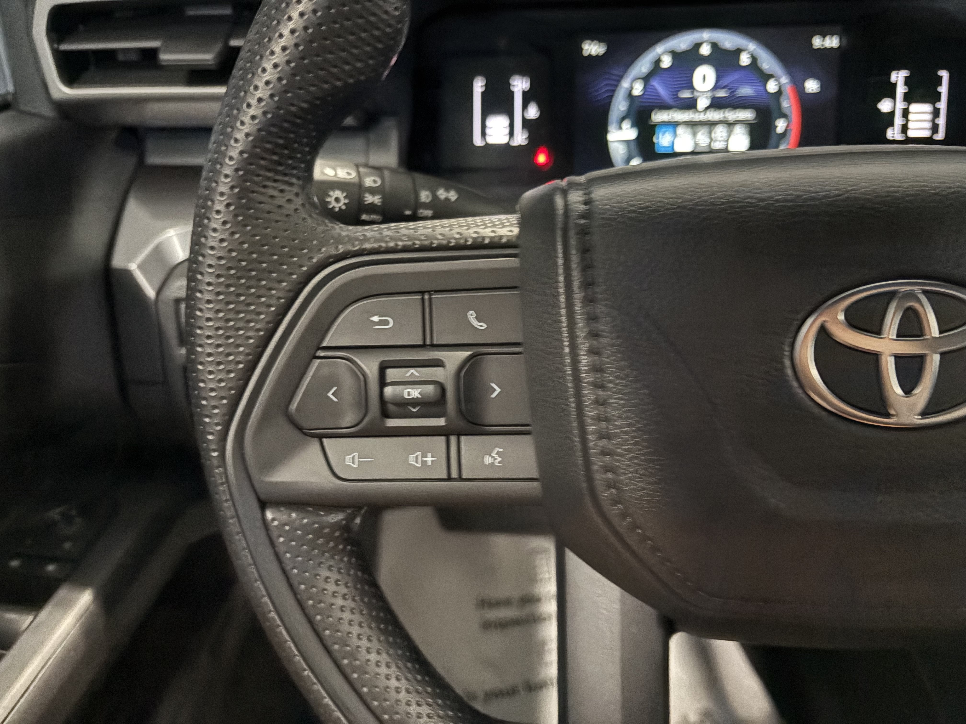 2026 Toyota Tacoma SR5 4WD