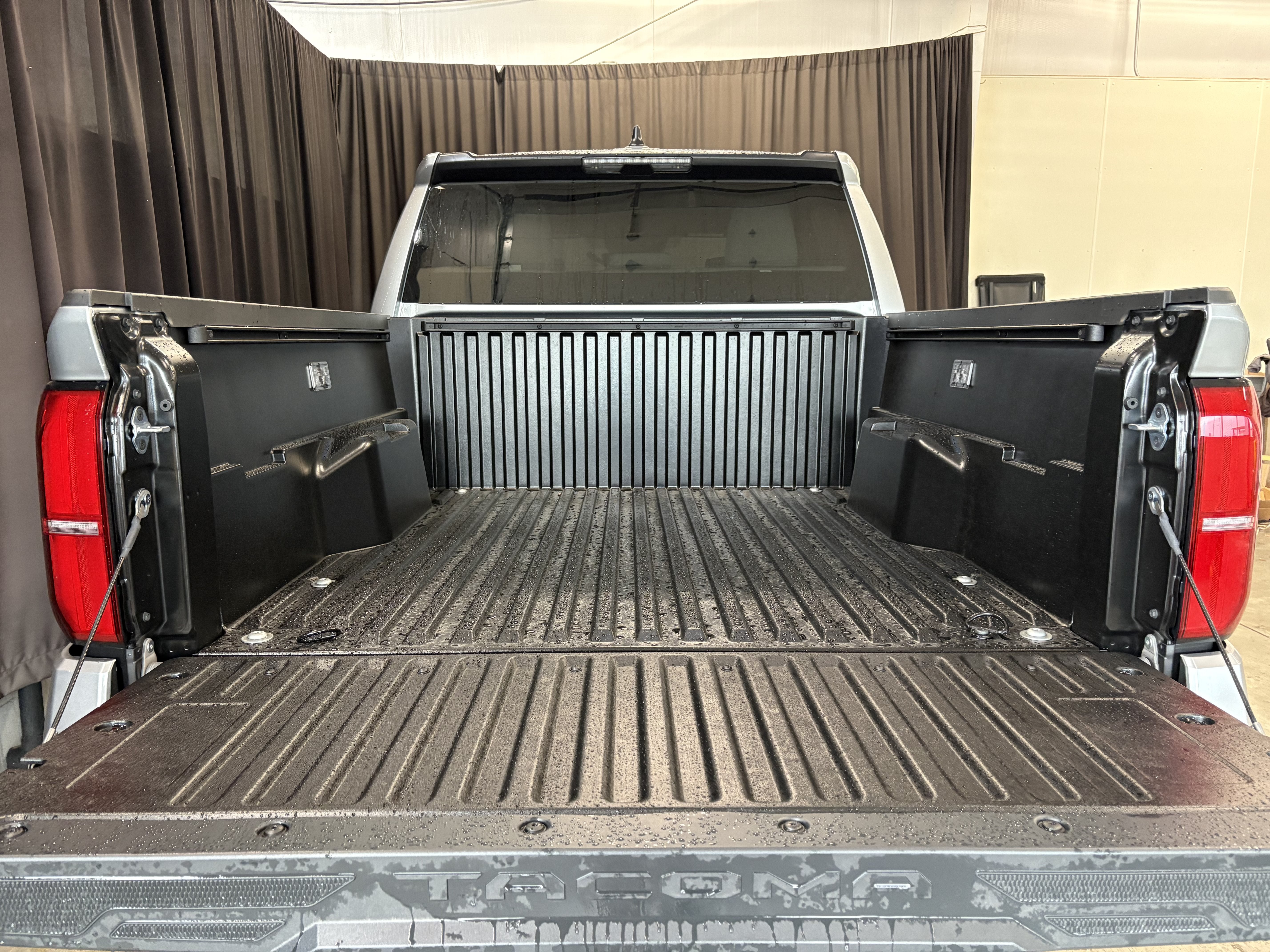 2026 Toyota Tacoma SR5 4WD