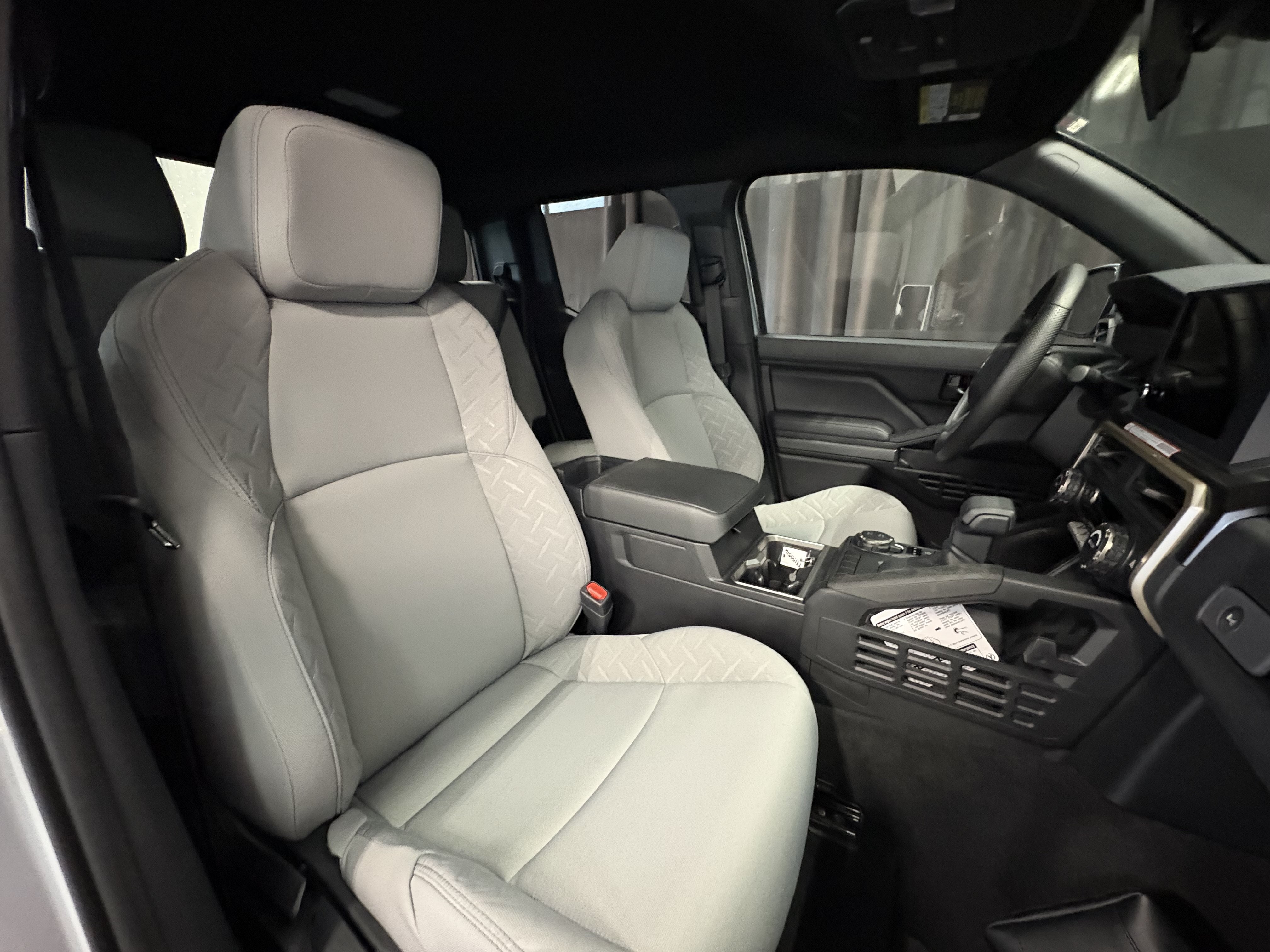 2026 Toyota Tacoma SR5 4WD