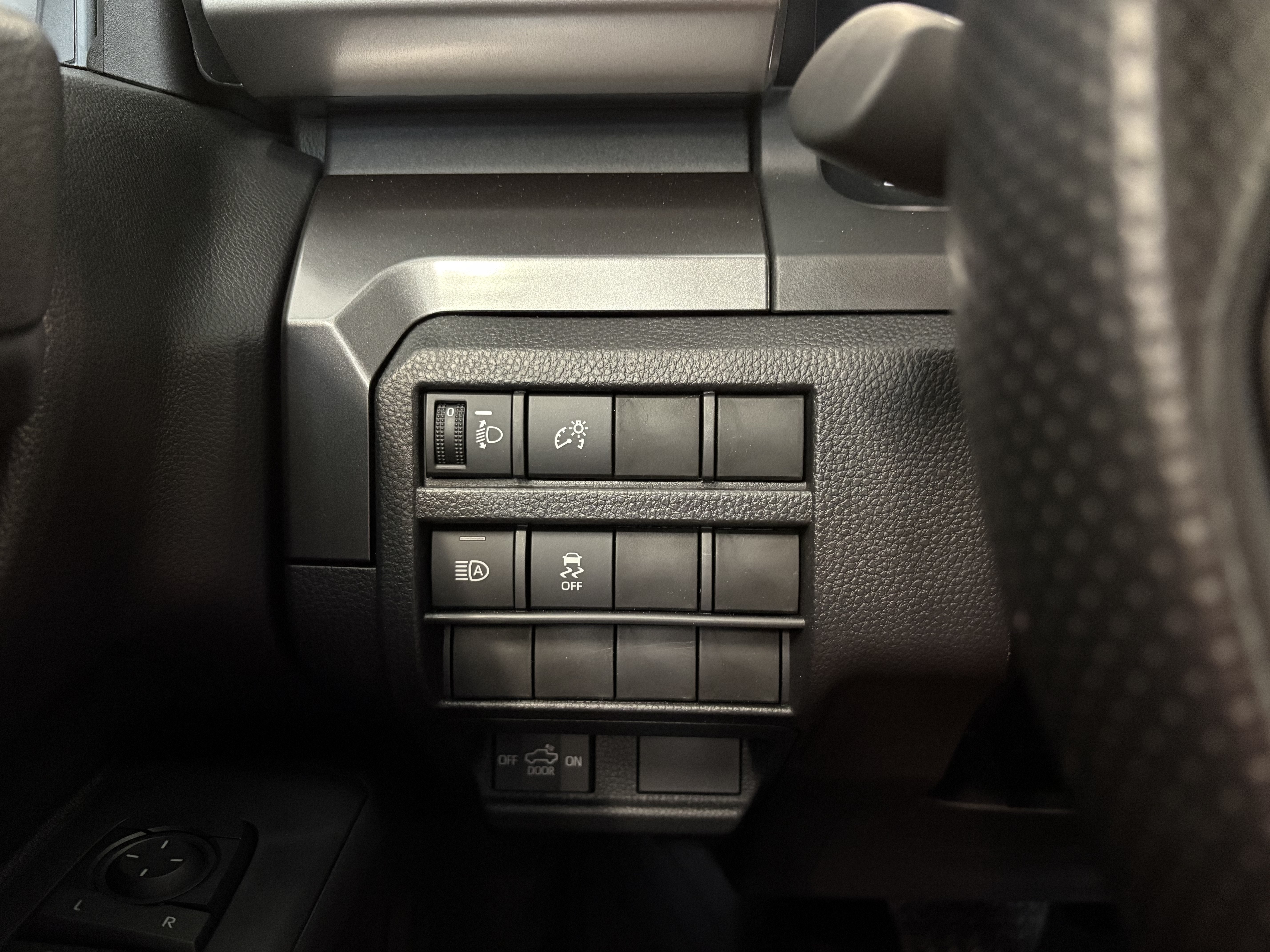 2026 Toyota Tacoma SR5 4WD