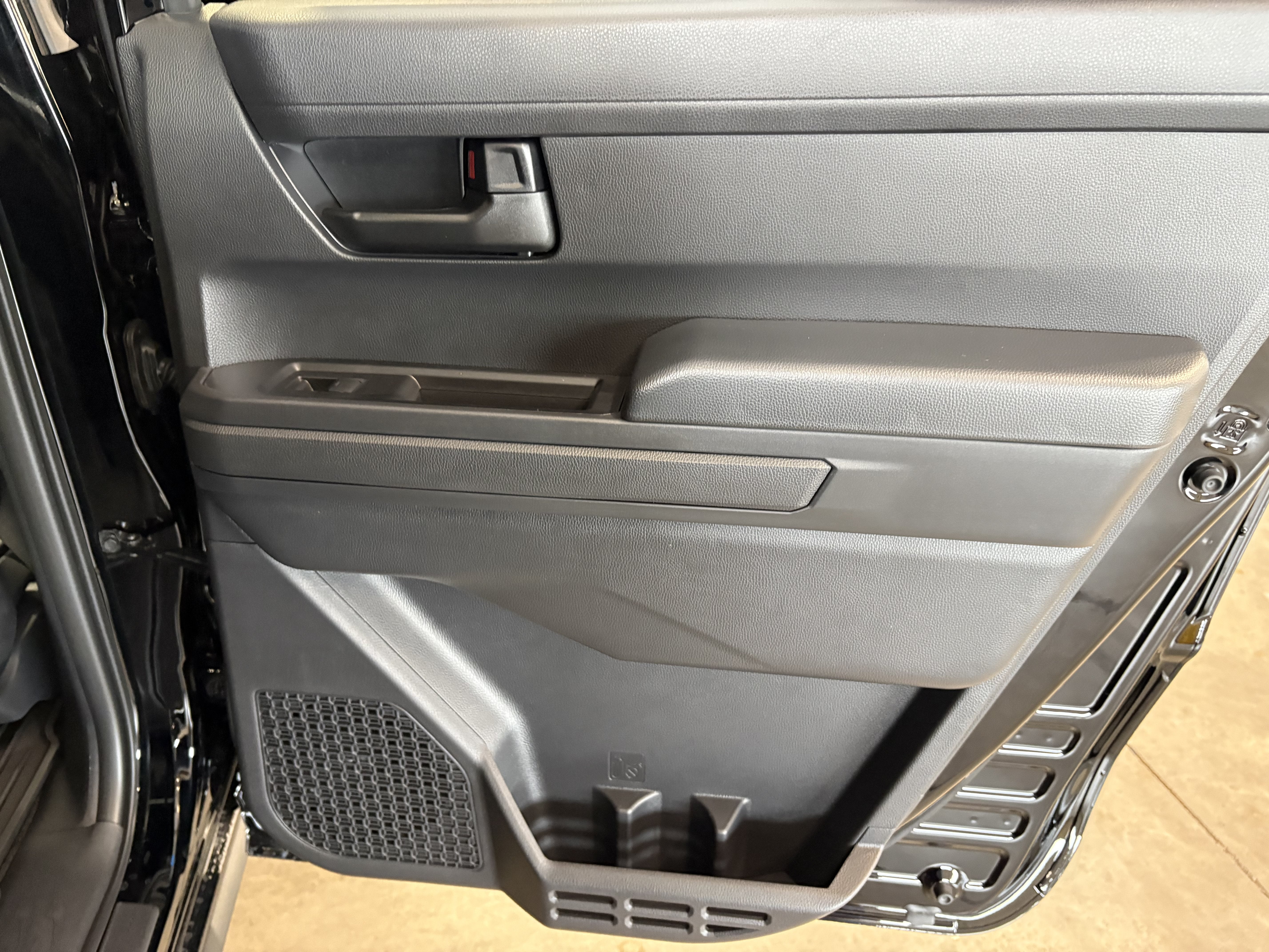 2026 Toyota Tacoma SR5 4WD