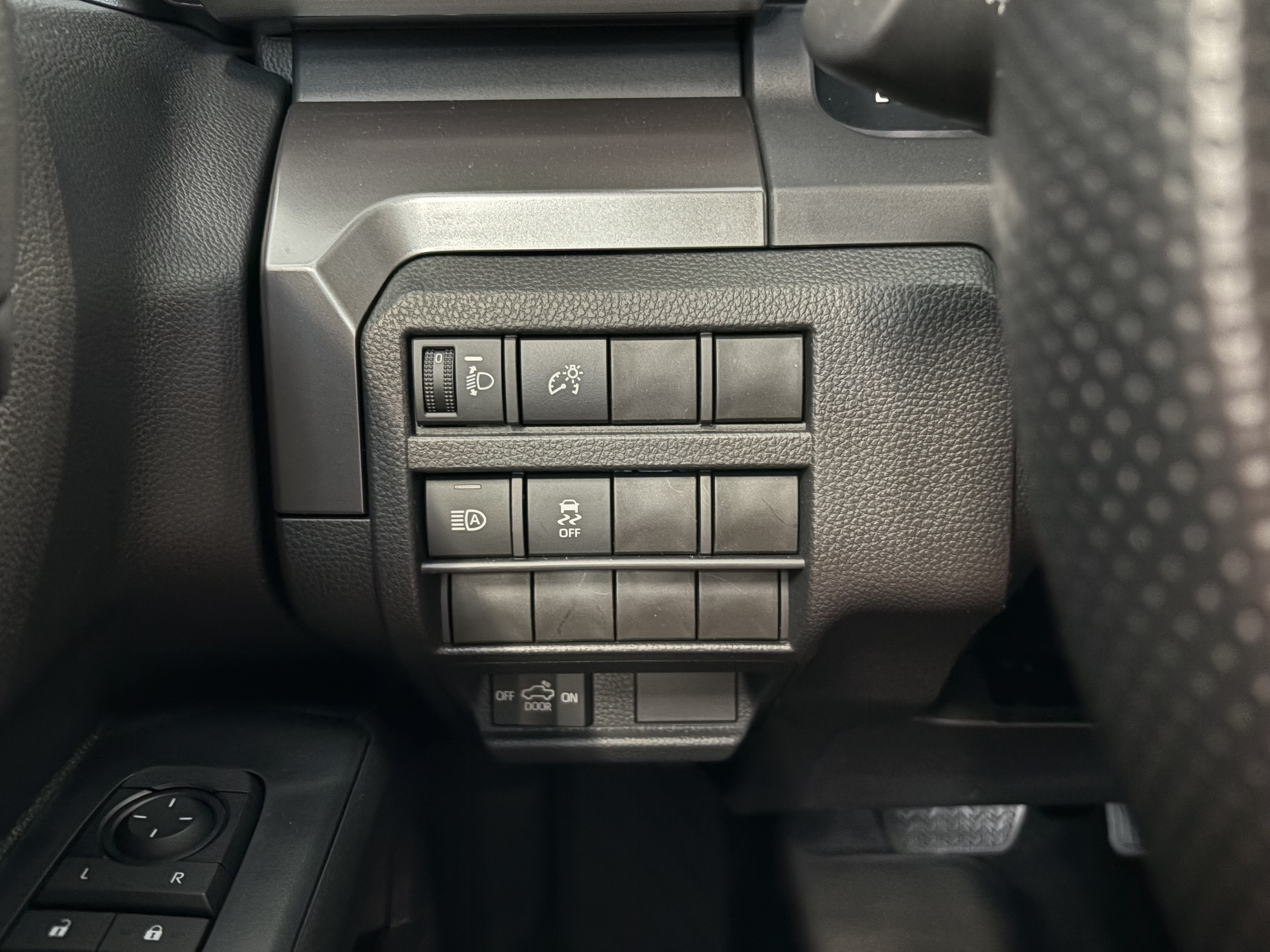 2026 Toyota Tacoma SR5 4WD
