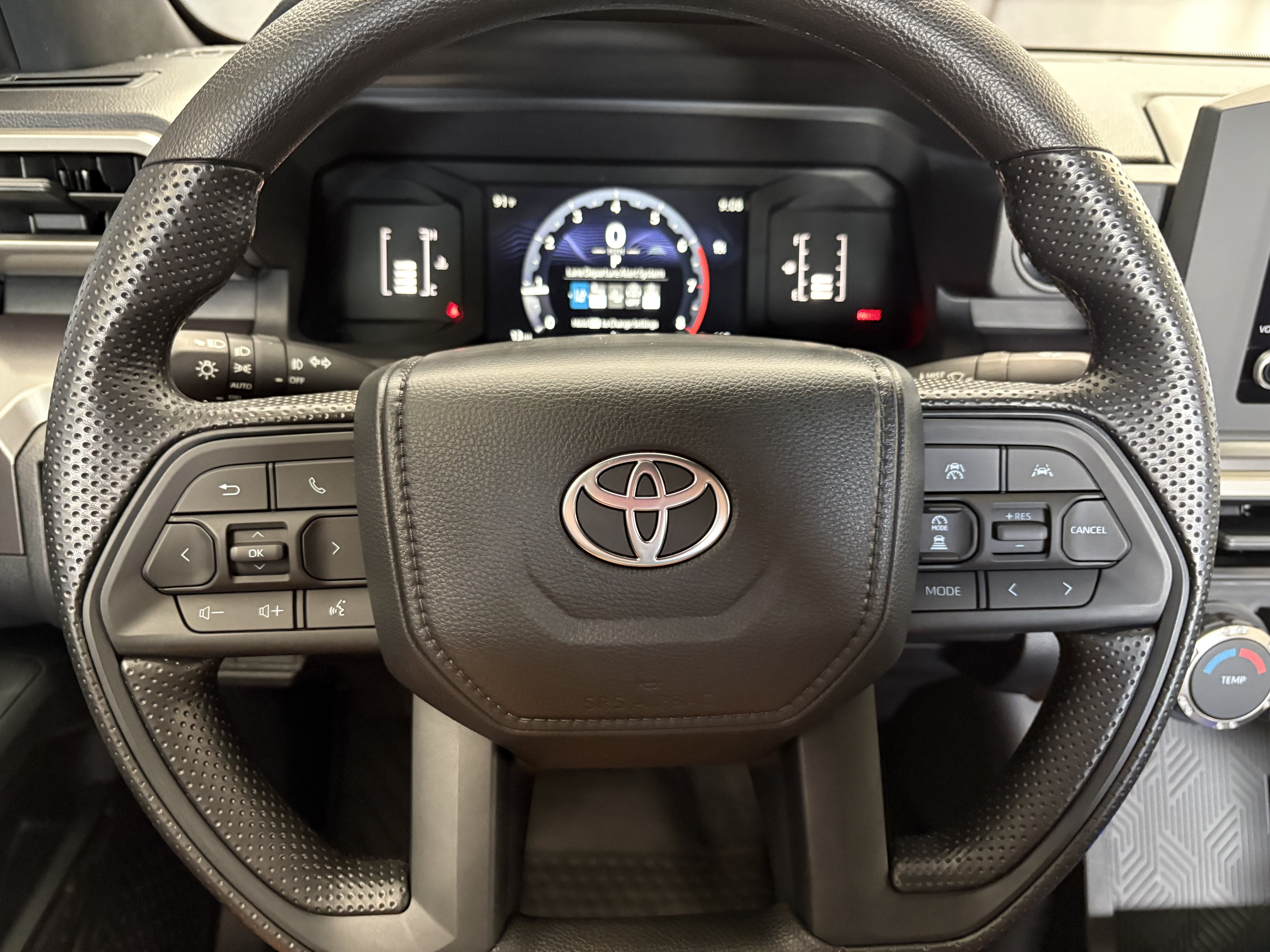2026 Toyota Tacoma SR5 4WD