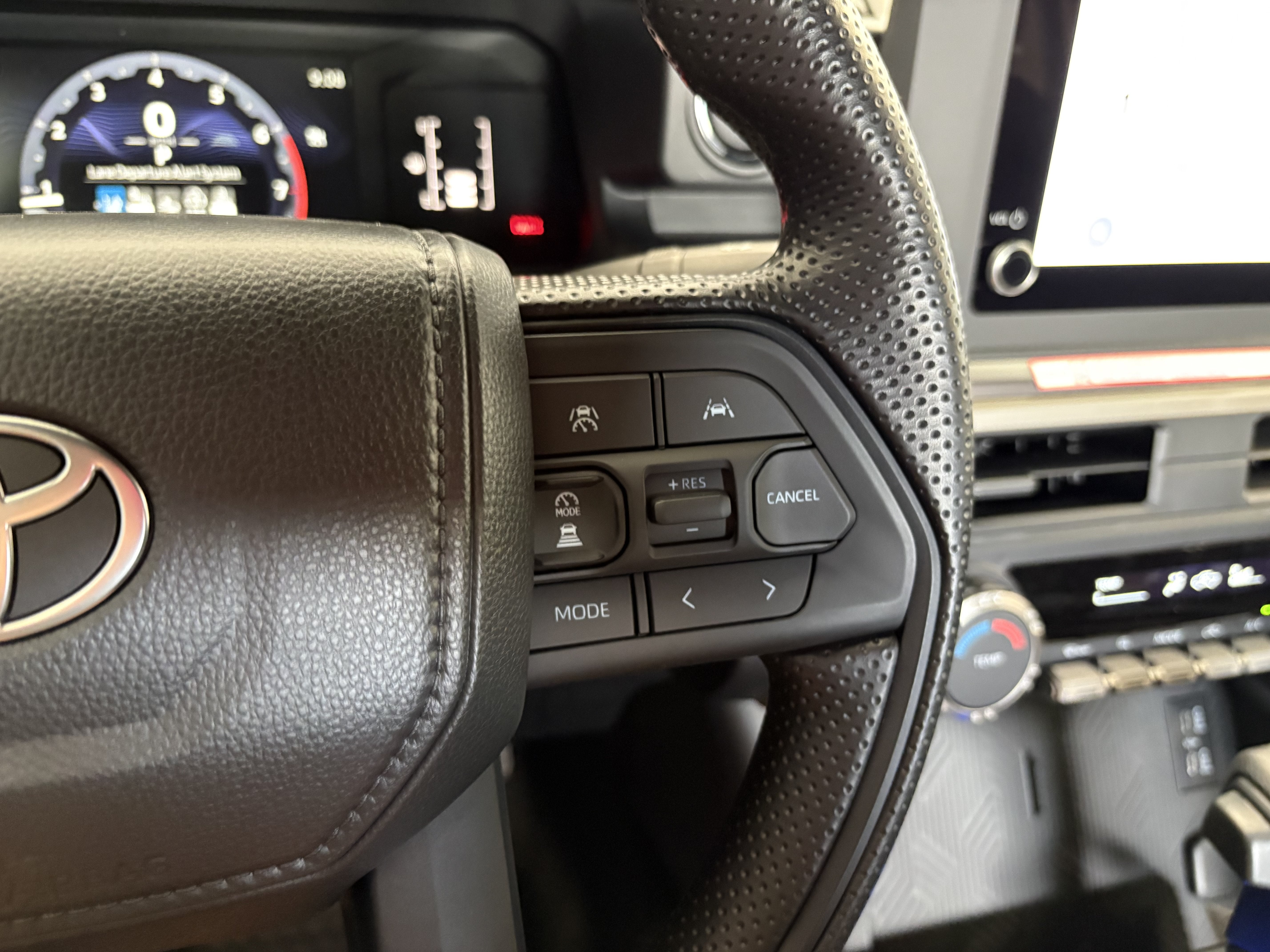 2026 Toyota Tacoma SR5 4WD