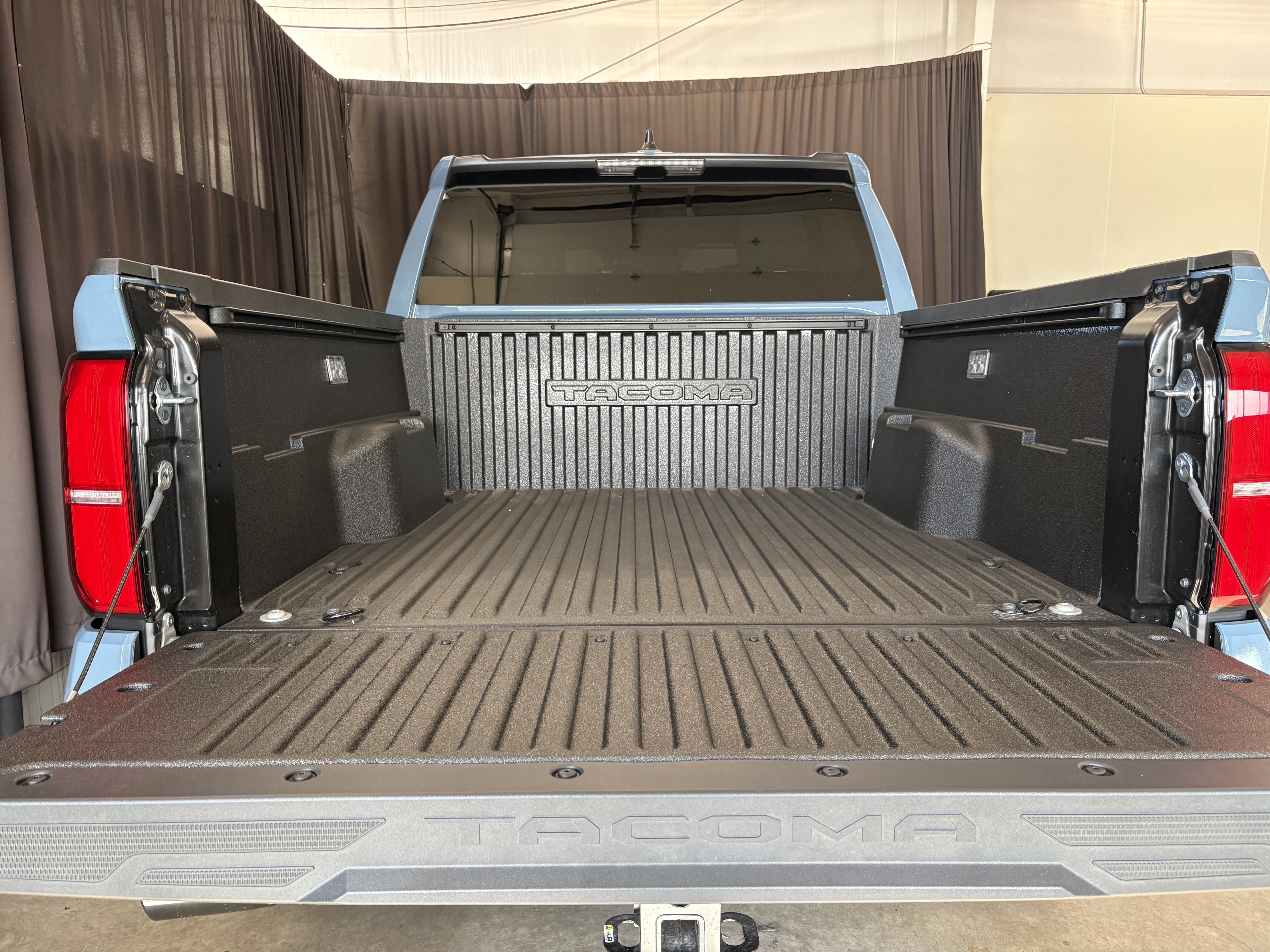 2026 Toyota Tacoma SR5 4WD