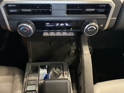 2026 Toyota Tacoma SR5 4WD