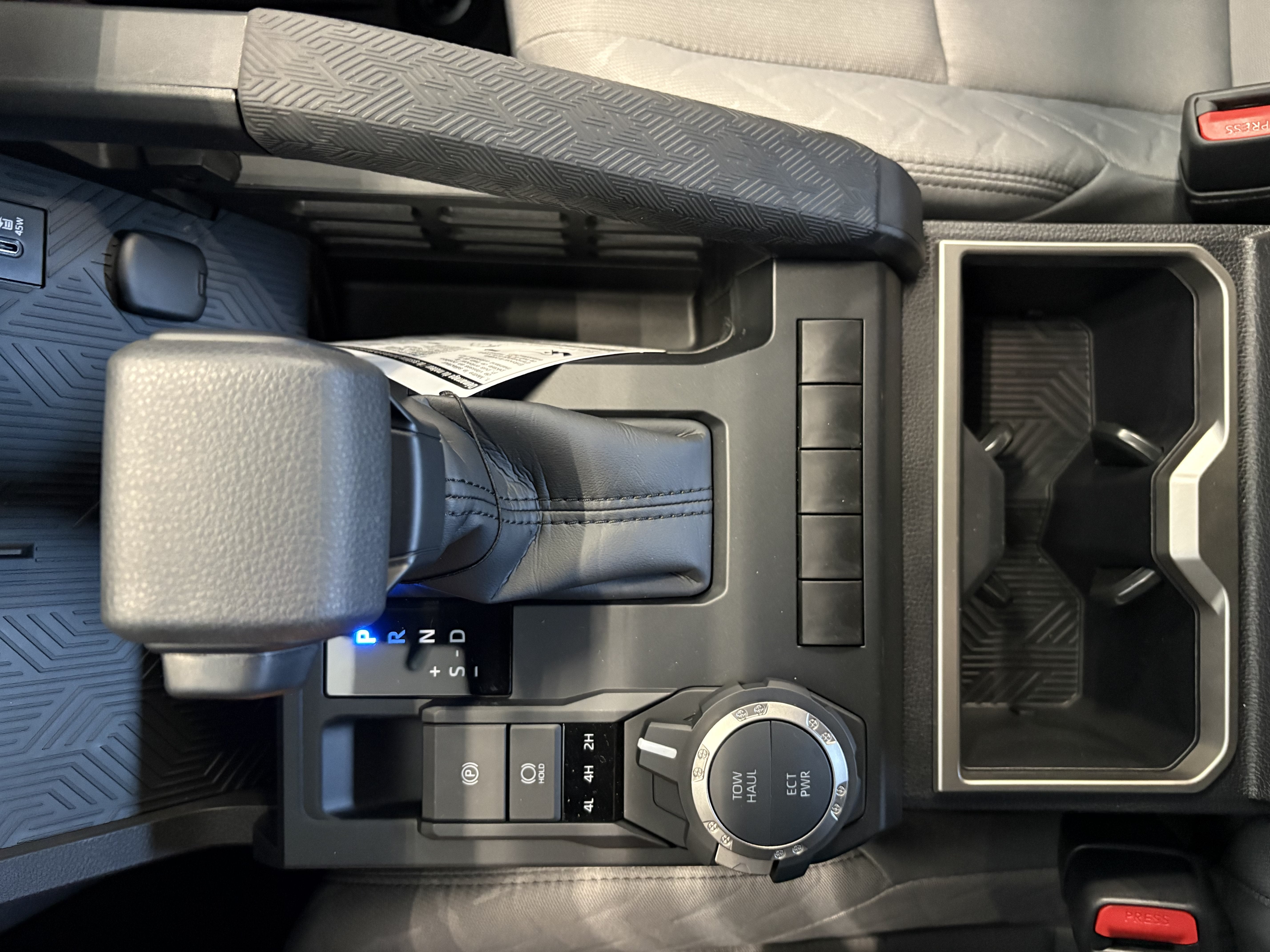 2026 Toyota Tacoma SR5 4WD