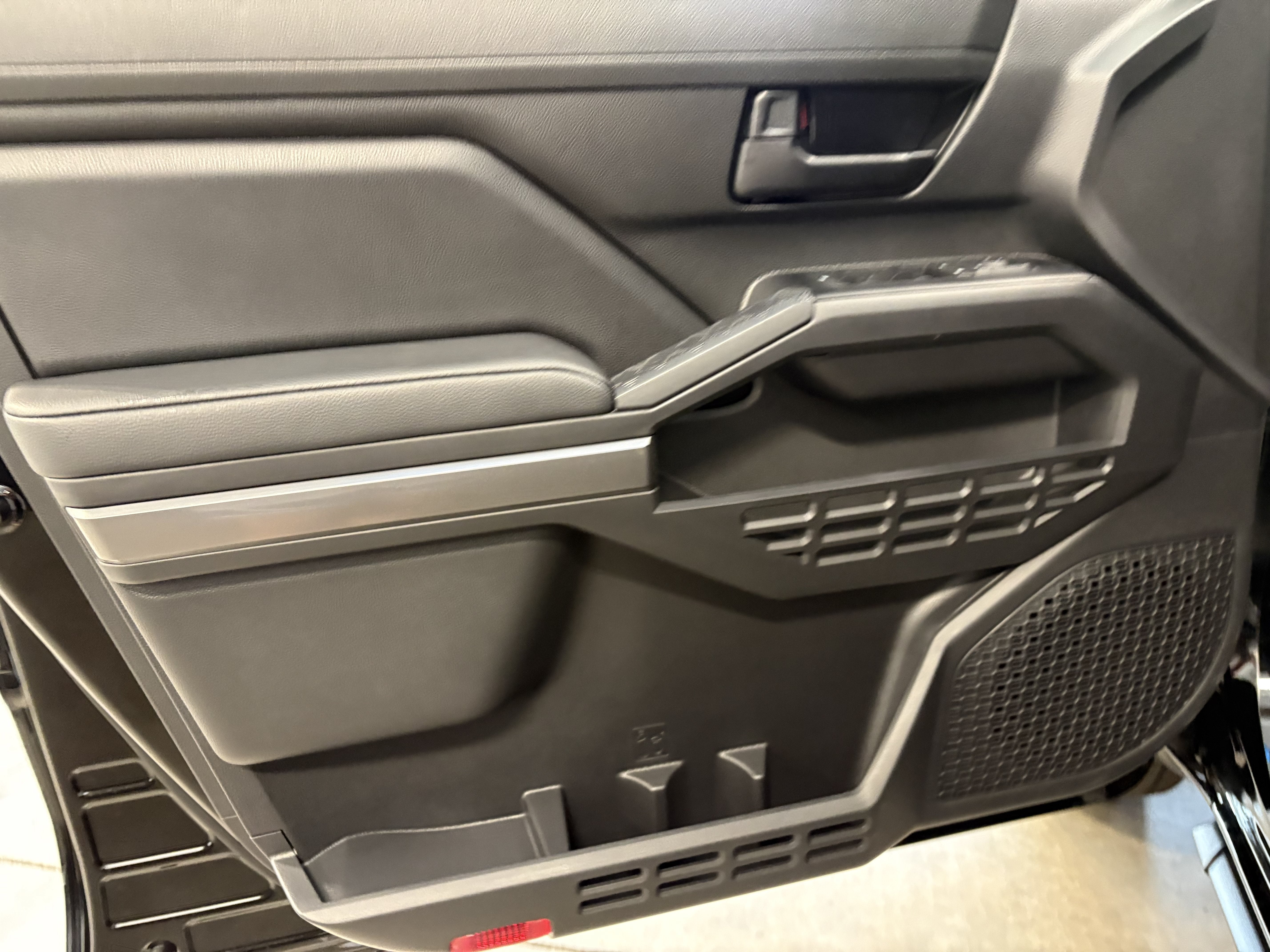 2026 Toyota Tacoma SR5 4WD