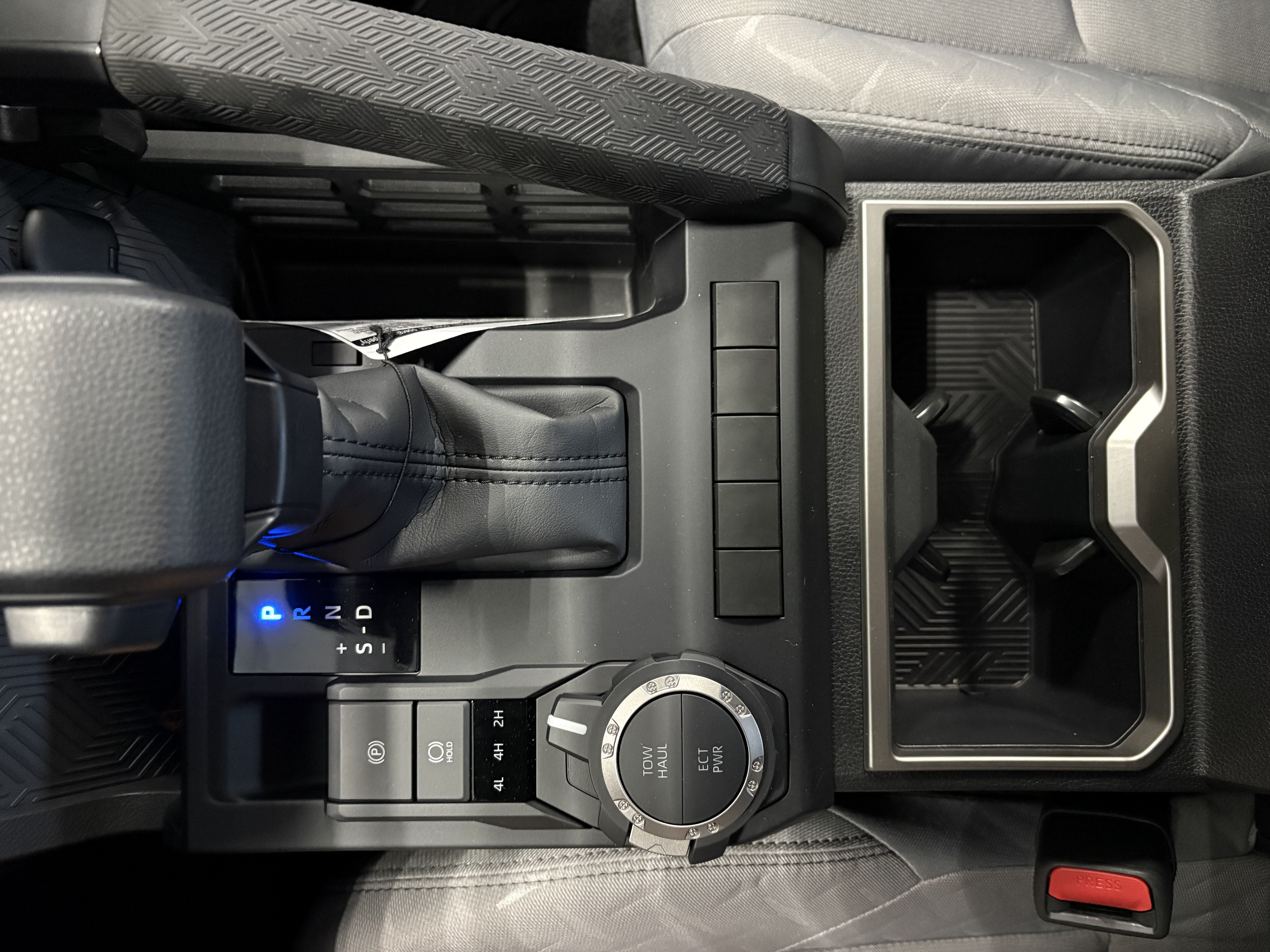 2026 Toyota Tacoma SR5 4WD