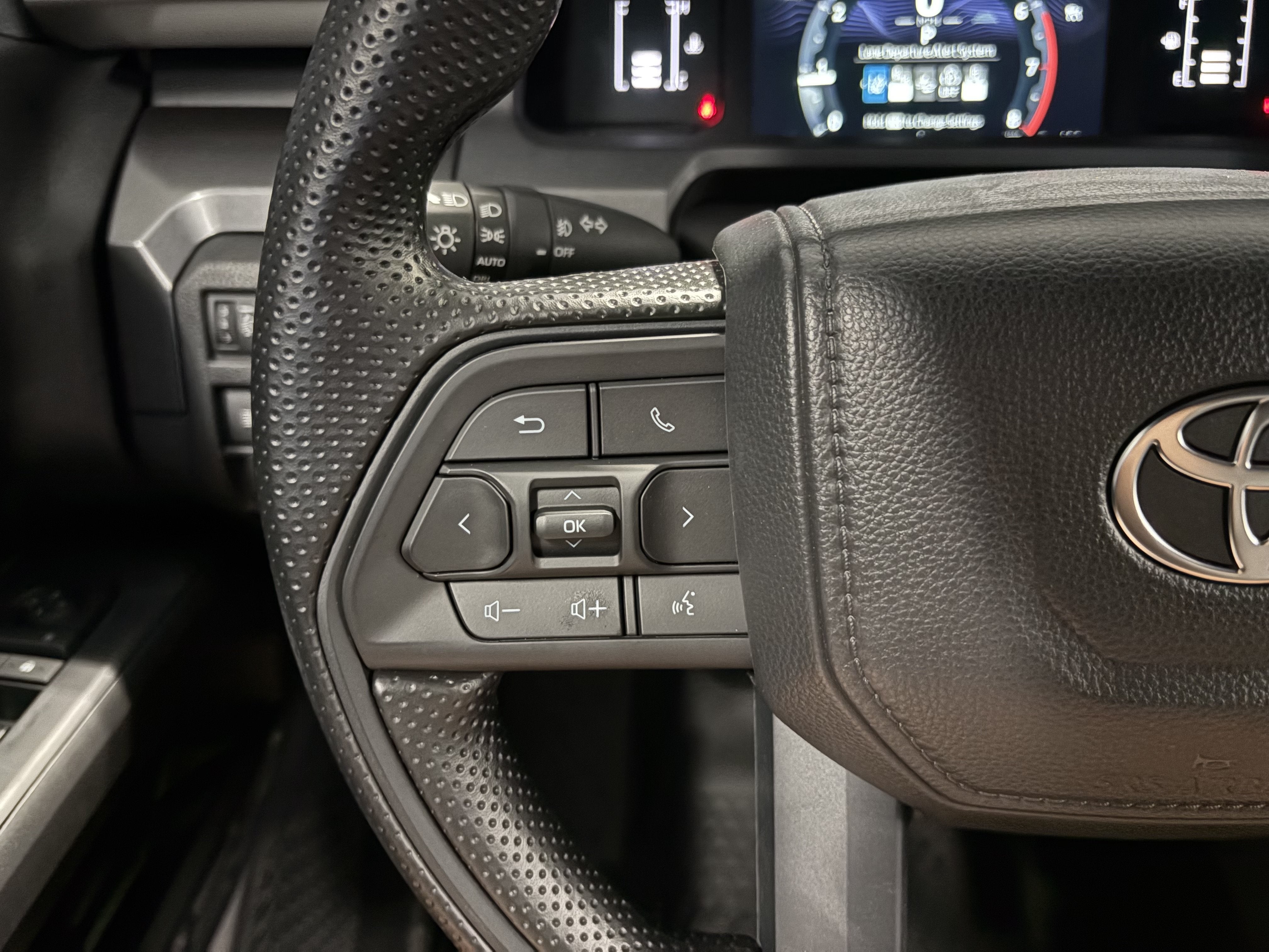 2026 Toyota Tacoma SR5 4WD