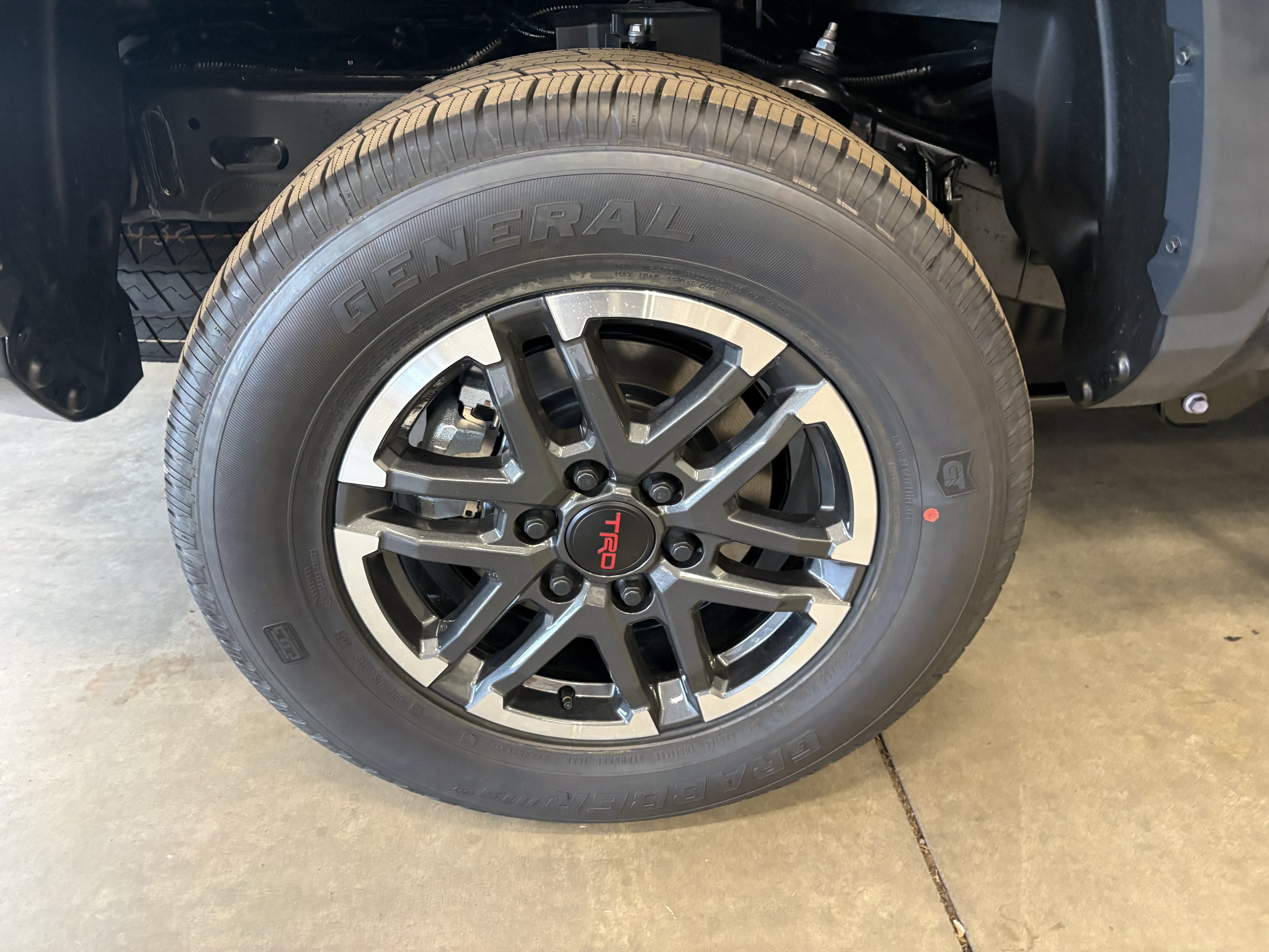 2026 Toyota Tacoma TRD Sport Hybrid 4WD