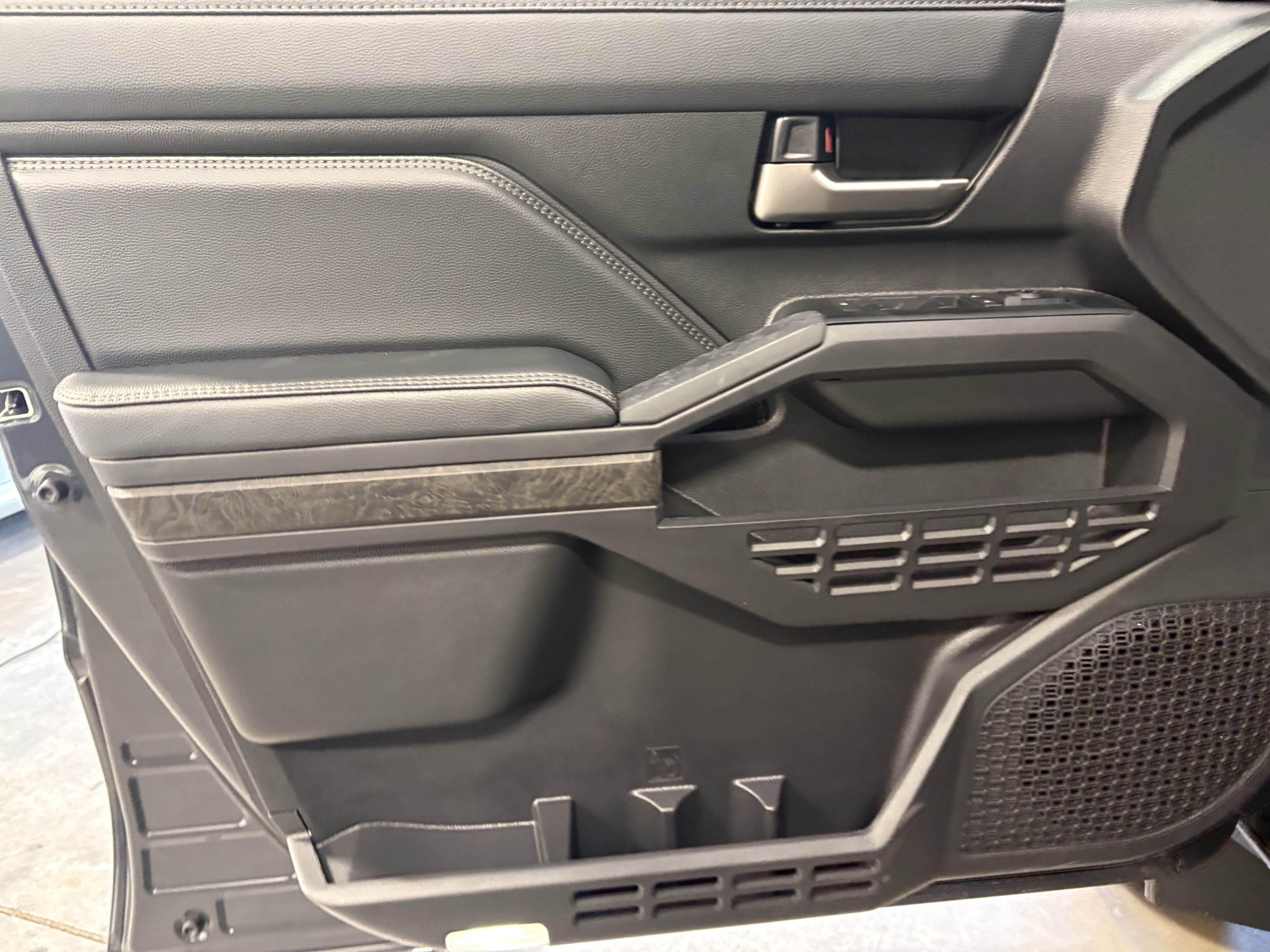 2026 Toyota Tacoma Limited Hybrid 4WD