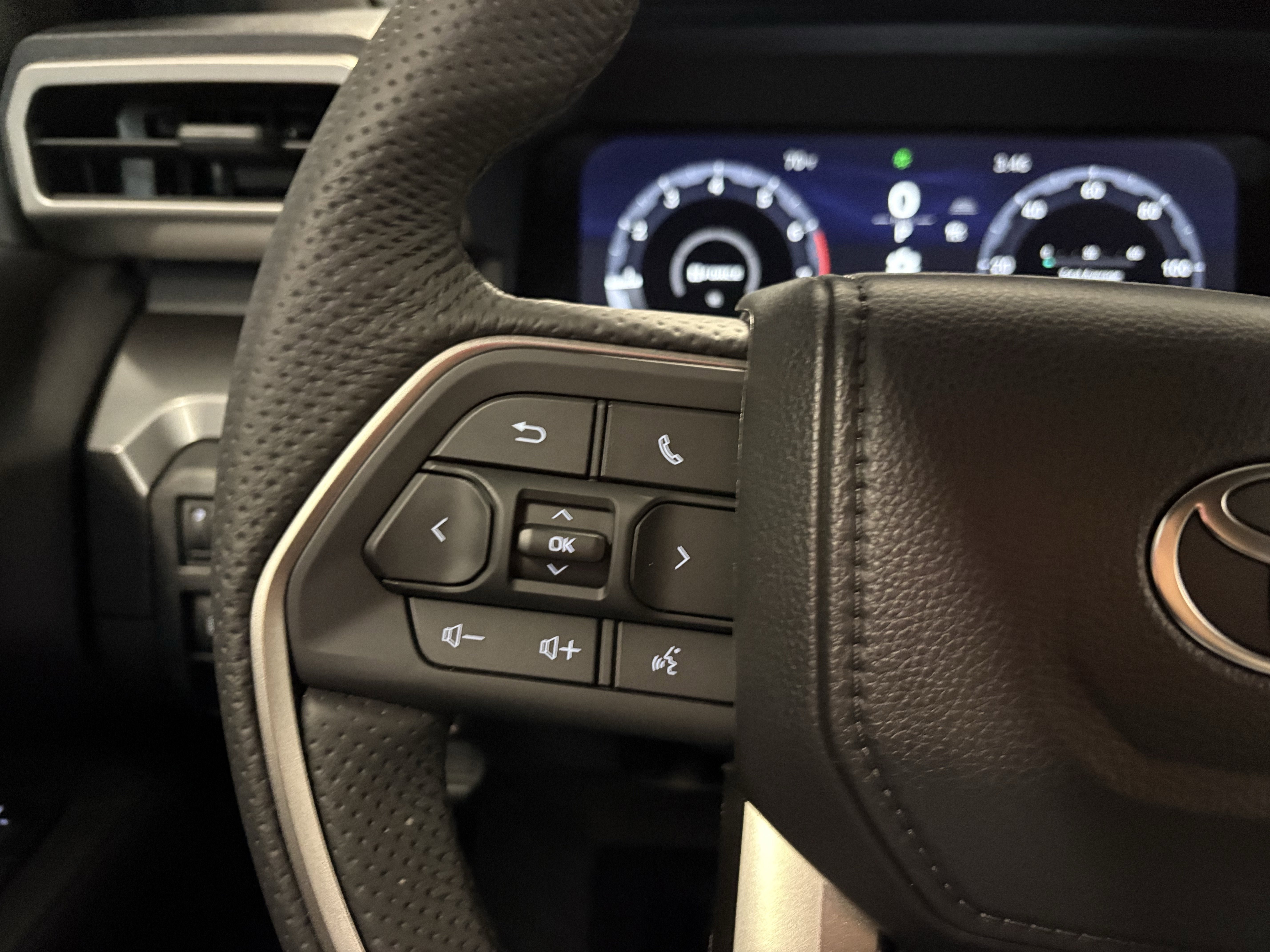 2026 Toyota Tacoma TRD Sport Hybrid 4WD
