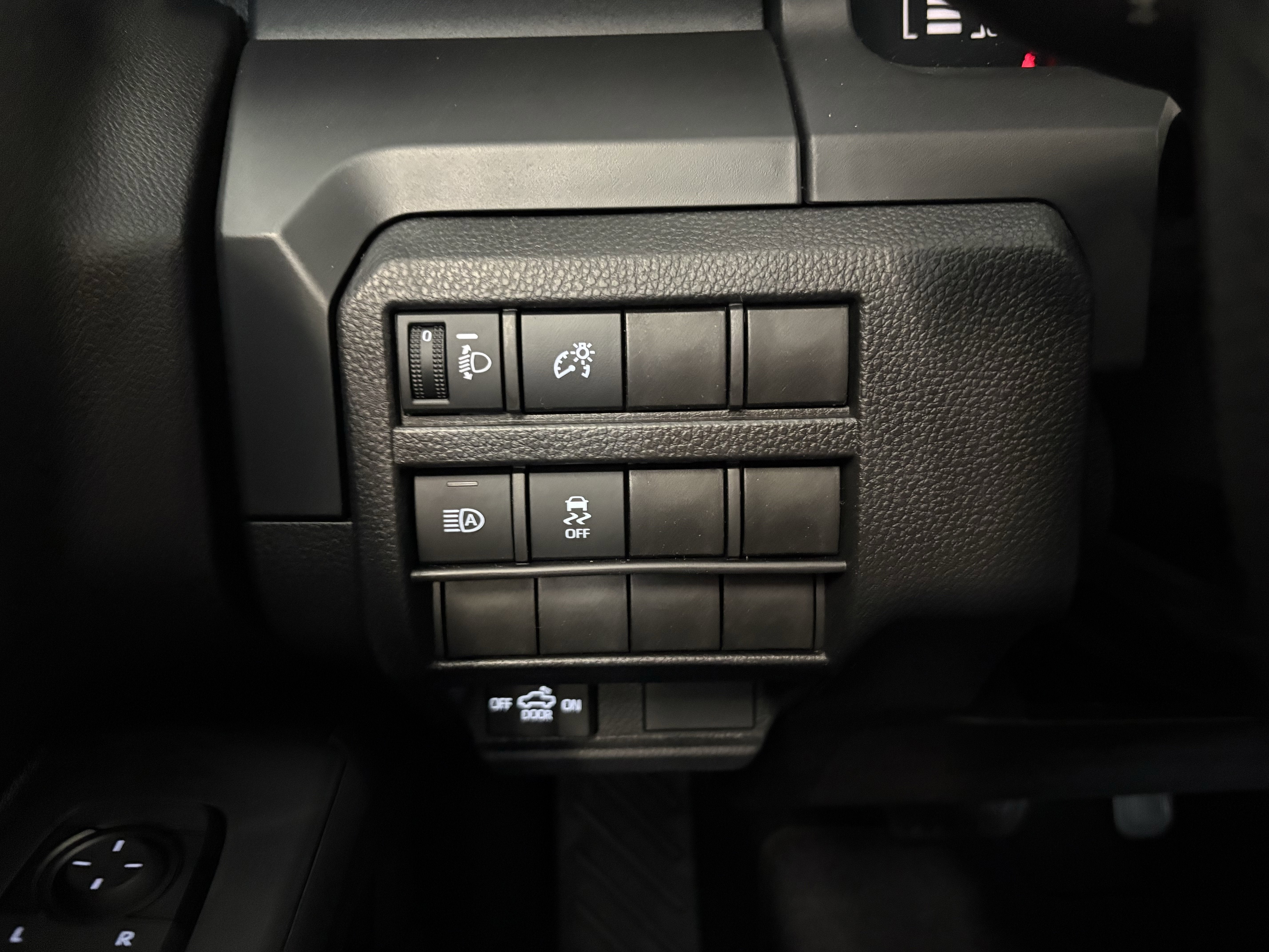 2026 Toyota Tacoma SR 4WD