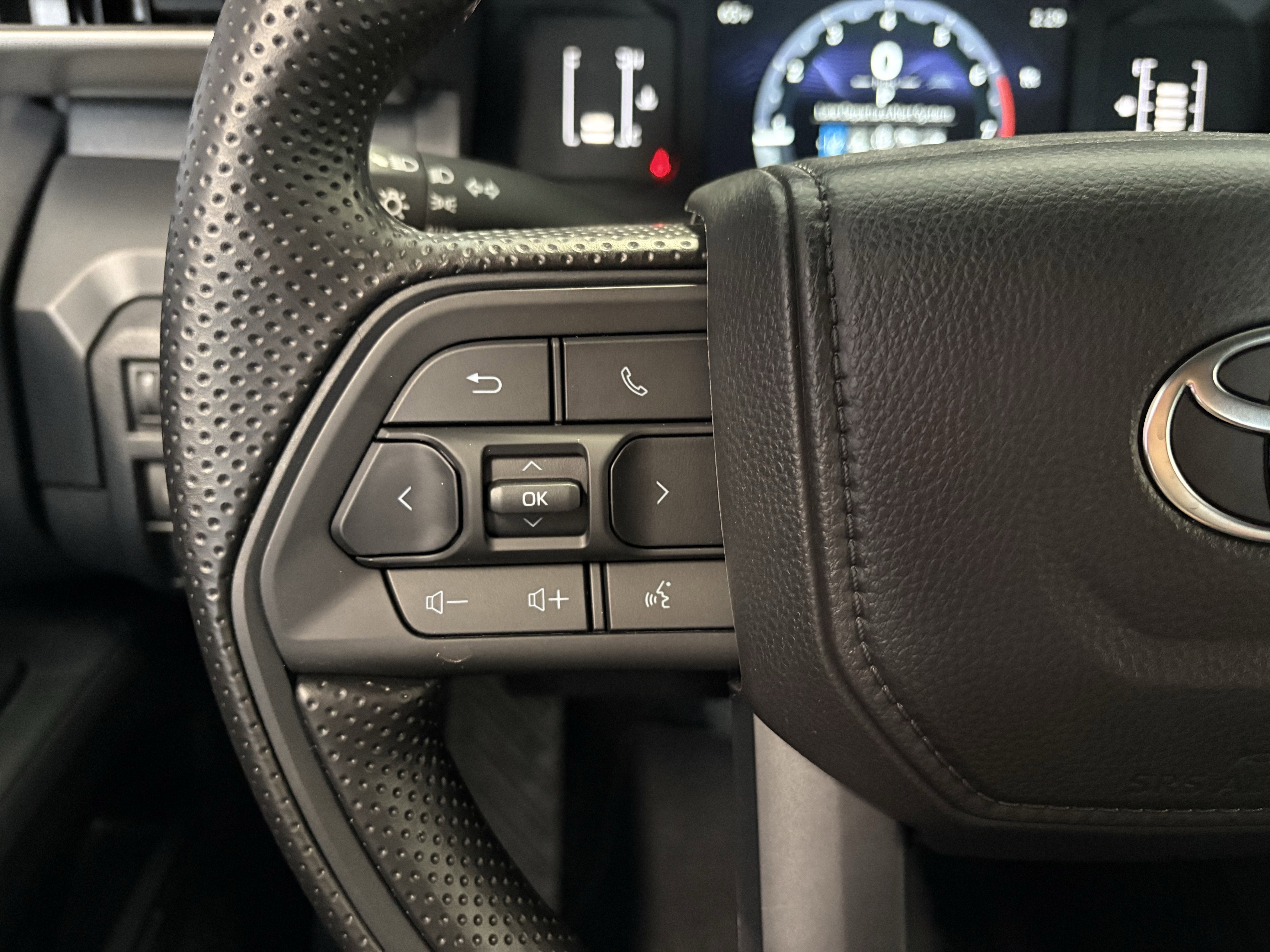 2026 Toyota Tacoma SR 4WD