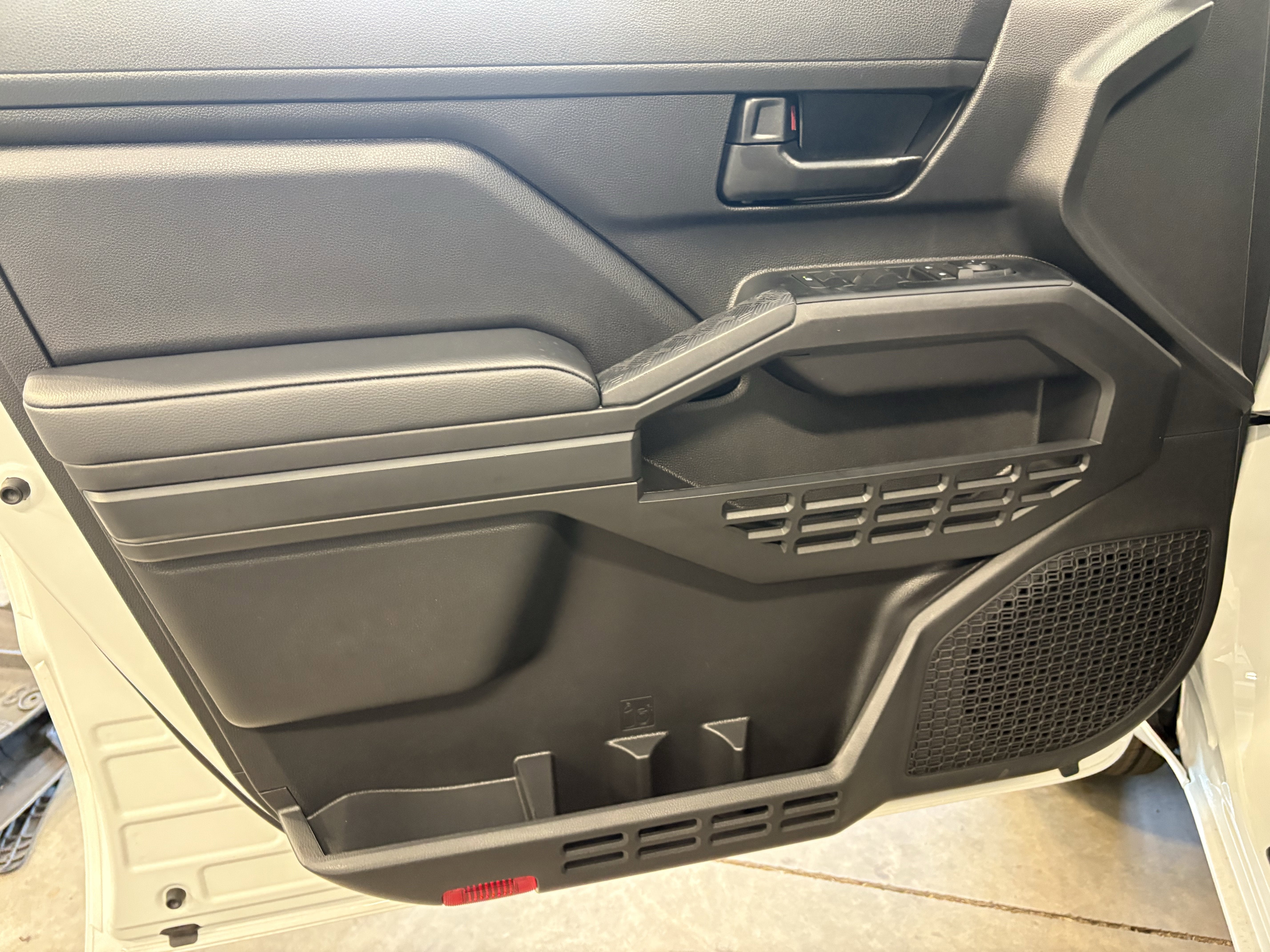 2026 Toyota Tacoma SR 4WD