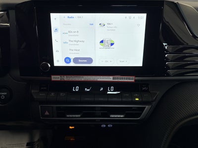 2026 Toyota Camry SE FWD