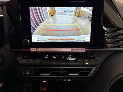 2026 Toyota Camry SE FWD