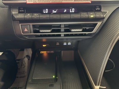 2026 Toyota Camry SE FWD