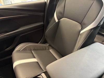 2026 Toyota Camry SE FWD