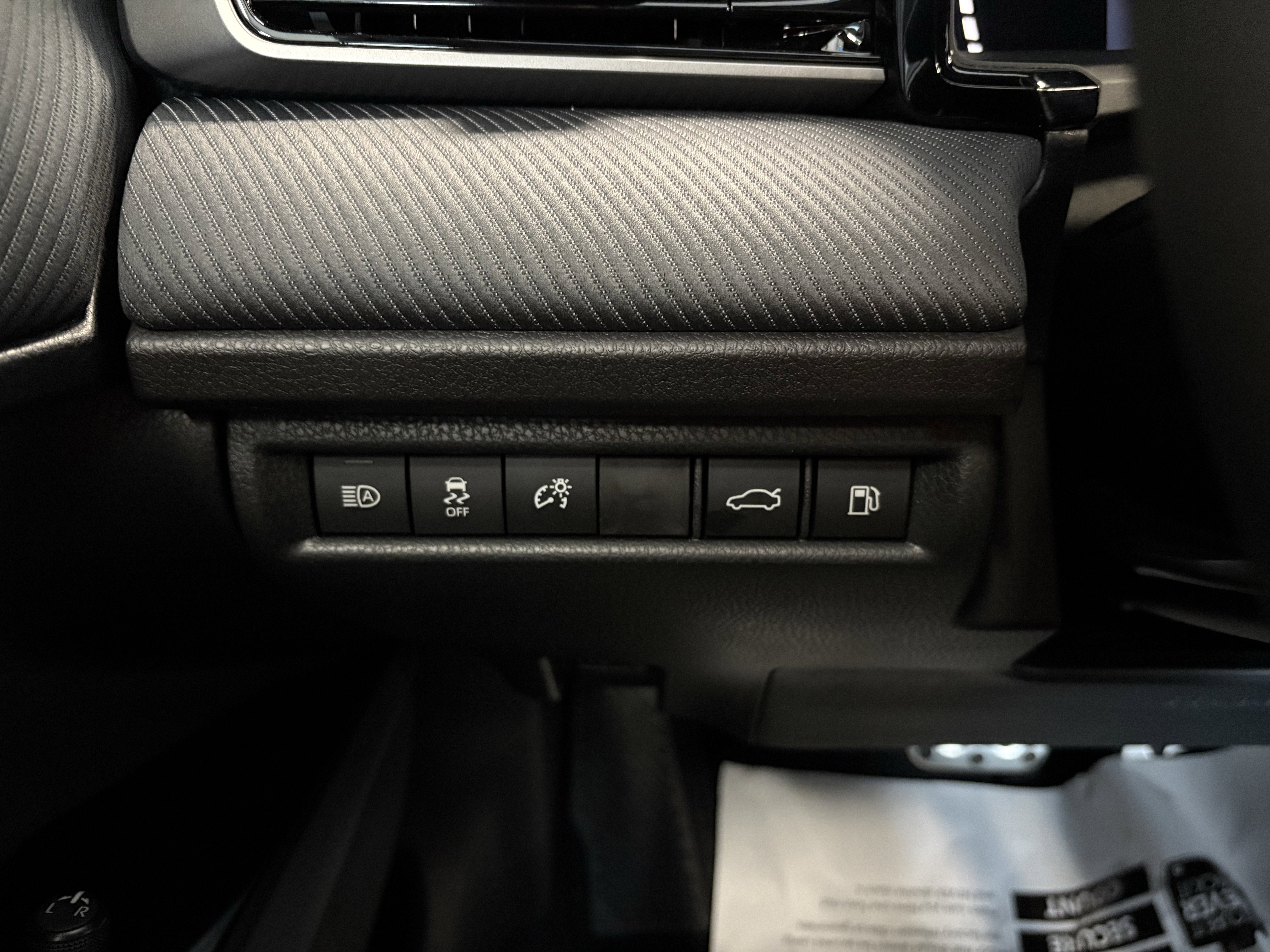 2026 Toyota Camry SE FWD