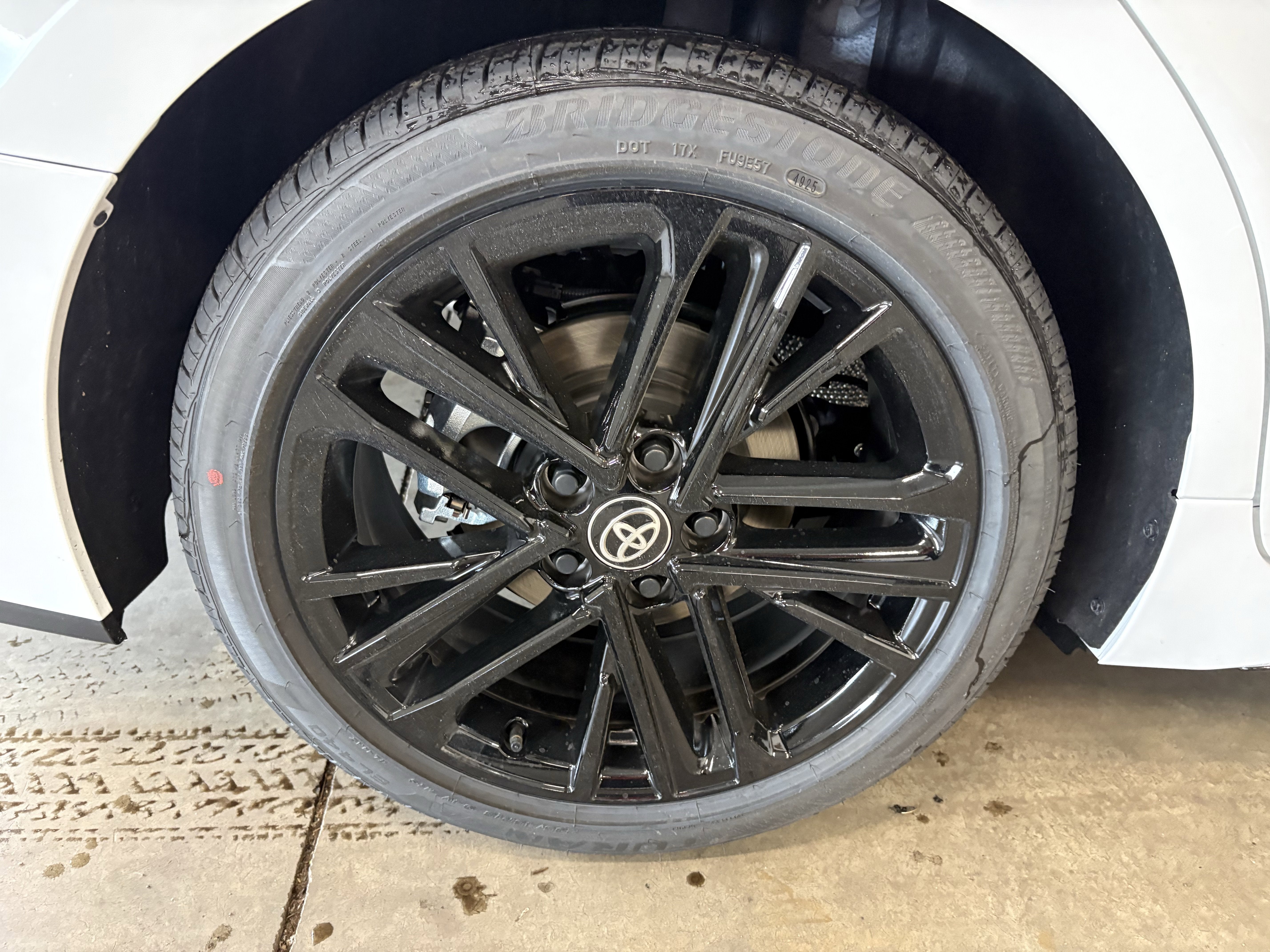 2026 Toyota Camry SE FWD