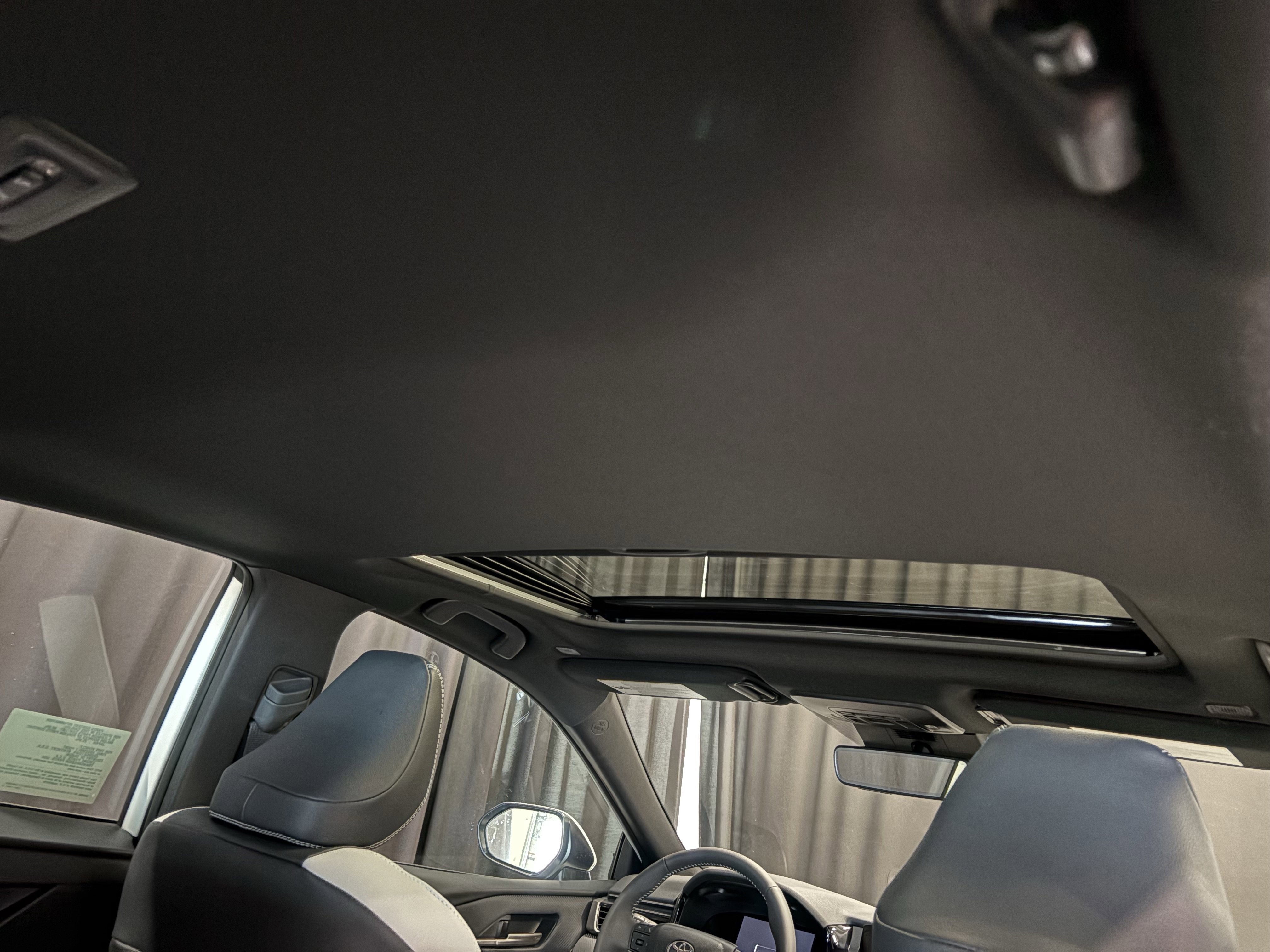 2026 Toyota Camry SE FWD